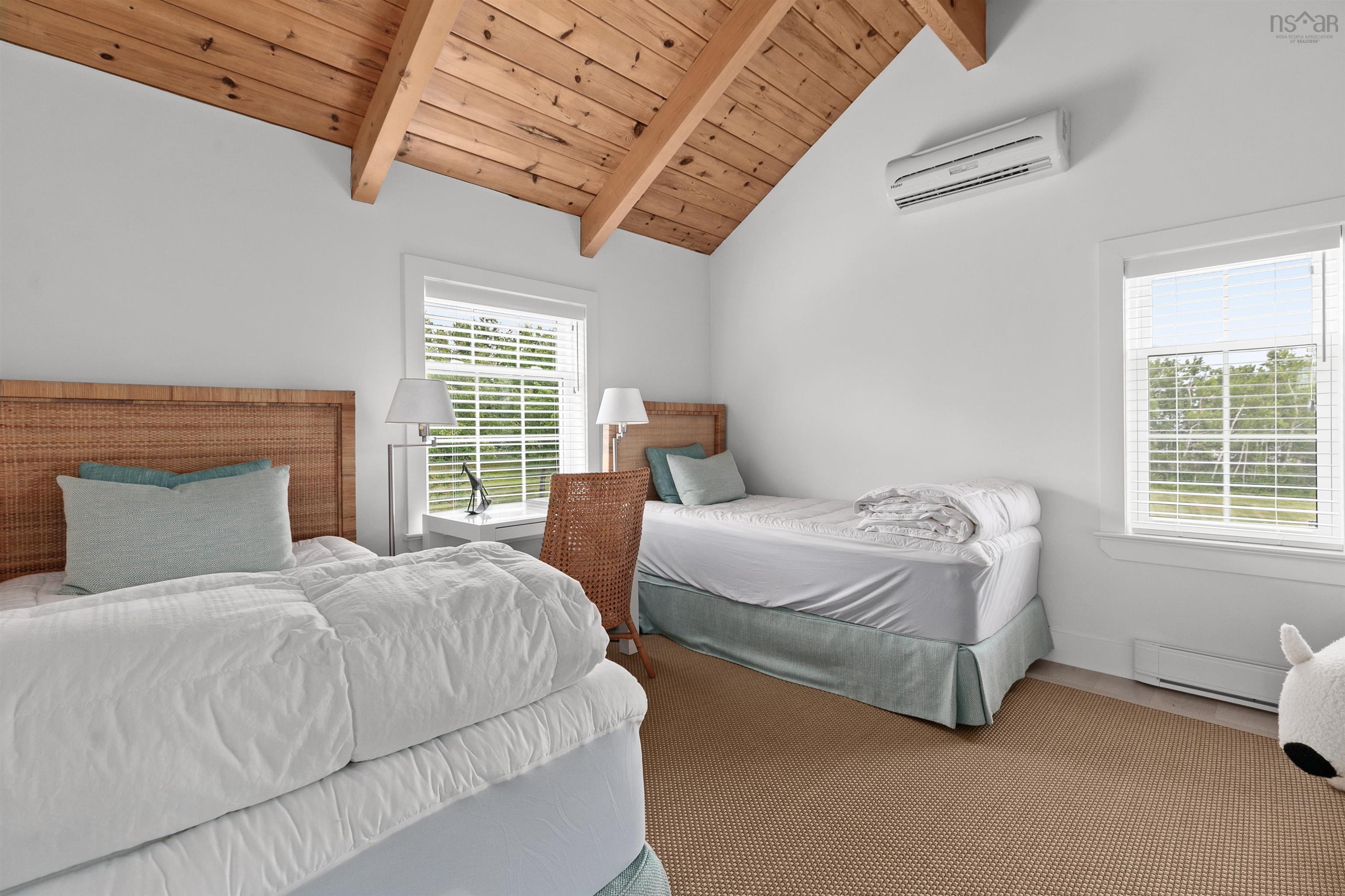 $5,885,000.00: 111 Lighthouse Road, Kings Head