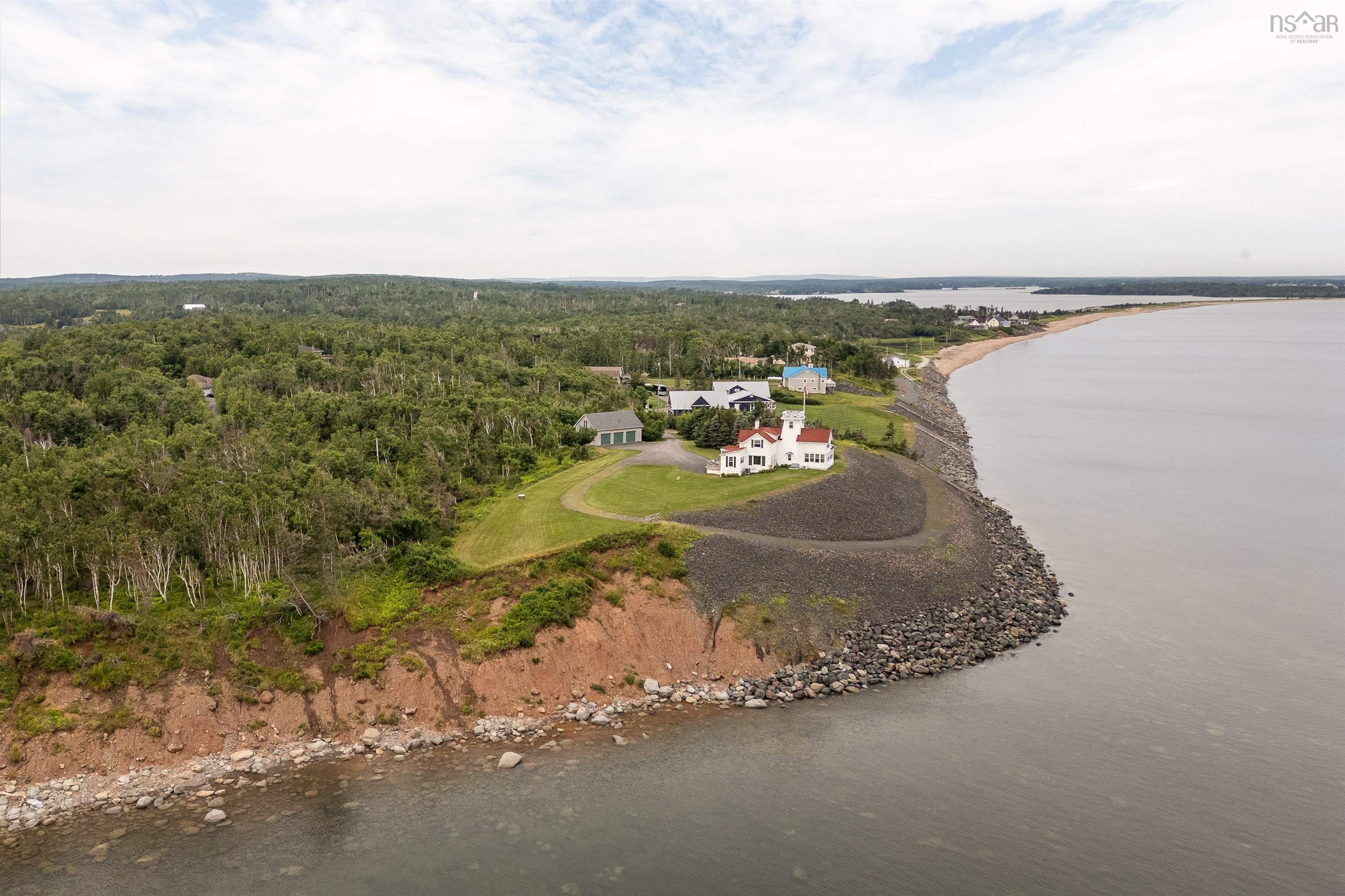 $5,885,000.00: 111 Lighthouse Road, Kings Head