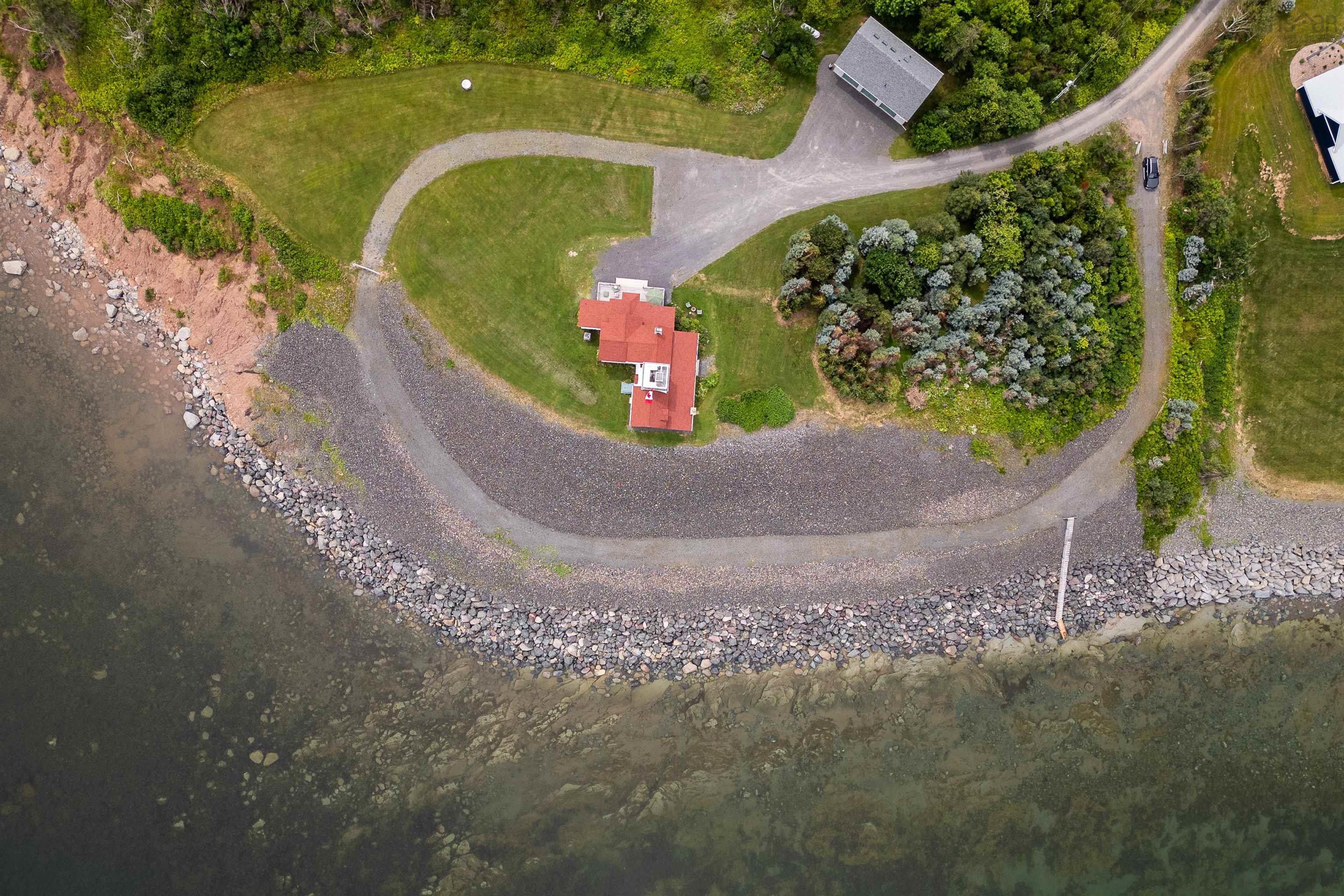 $5,885,000.00: 111 Lighthouse Road, Kings Head