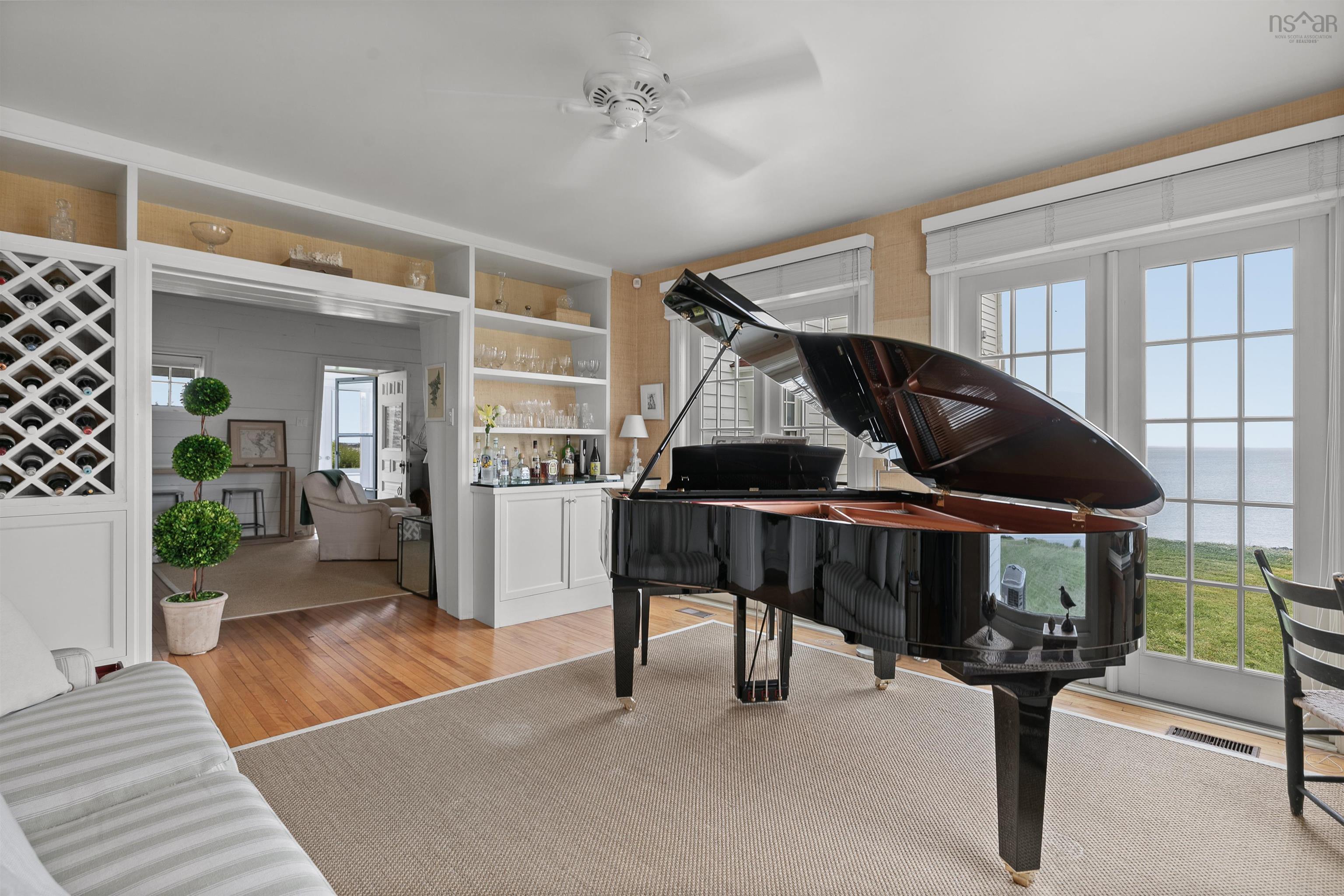 $5,885,000.00: 111 Lighthouse Road, Kings Head