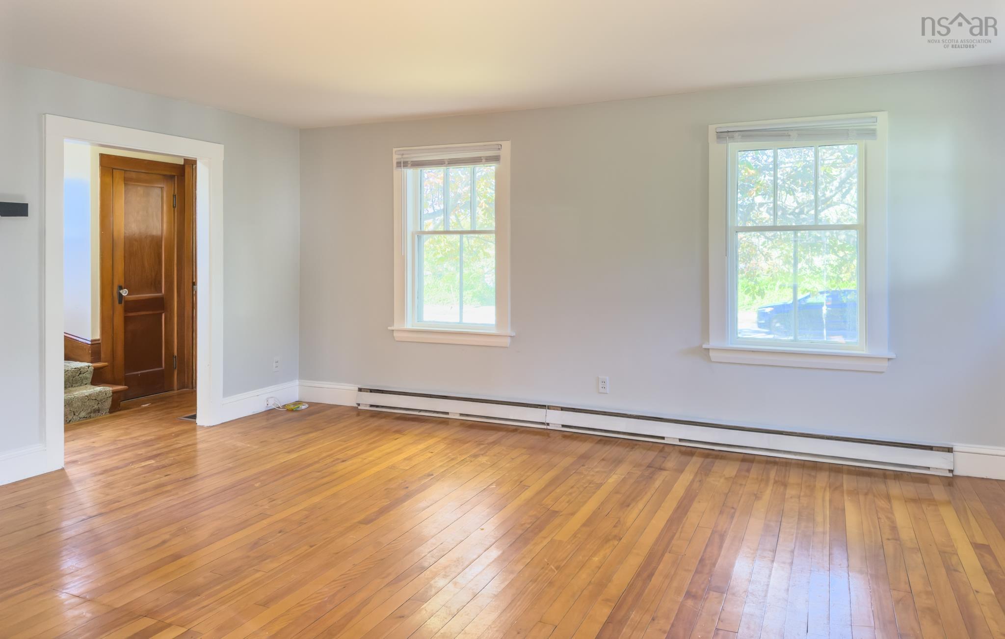 $299,900.00: 323 Pleasant Street, Yarmouth