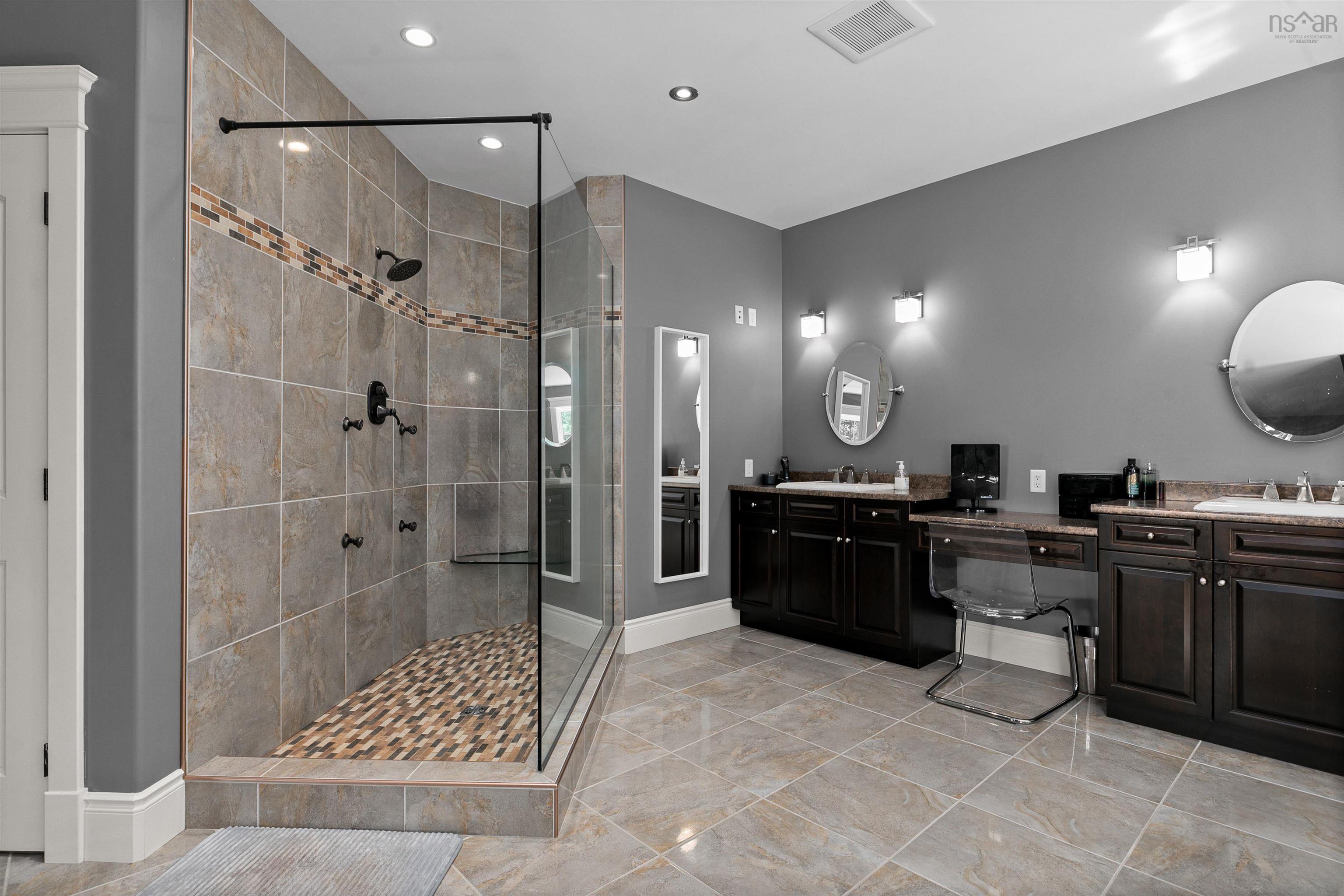 $1,350,500.00: 616 Gatehouse Run, Hammonds Plains