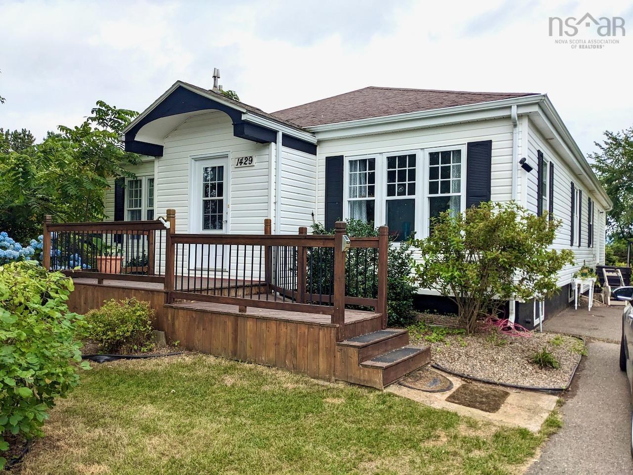 $460,000.00: 1429 Highway 341, Upper Canard