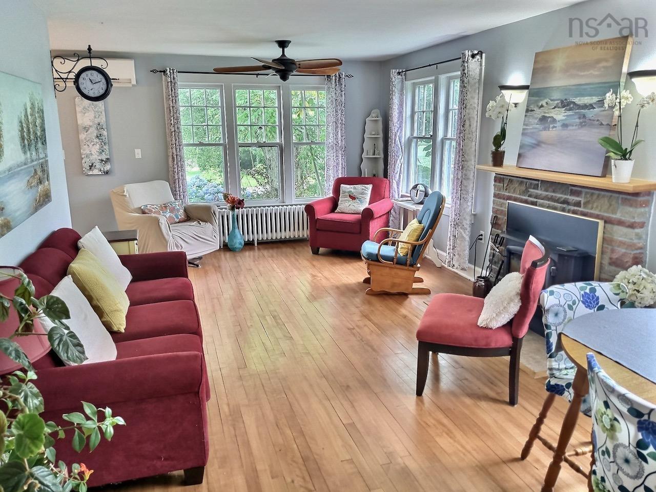 $460,000.00: 1429 Highway 341, Upper Canard