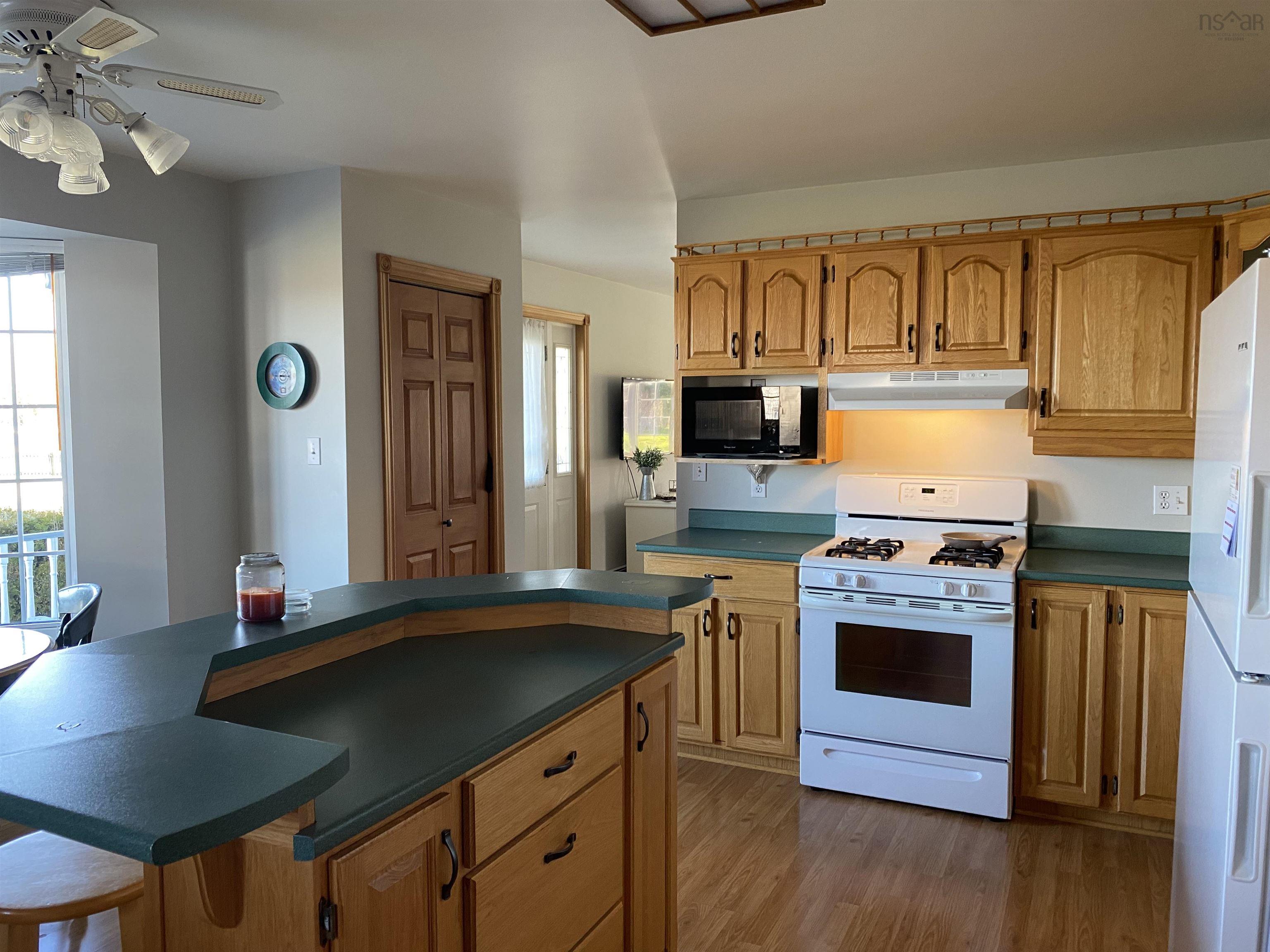 $399,000.00: 42 Hillside Boularderie Road, Groves Point