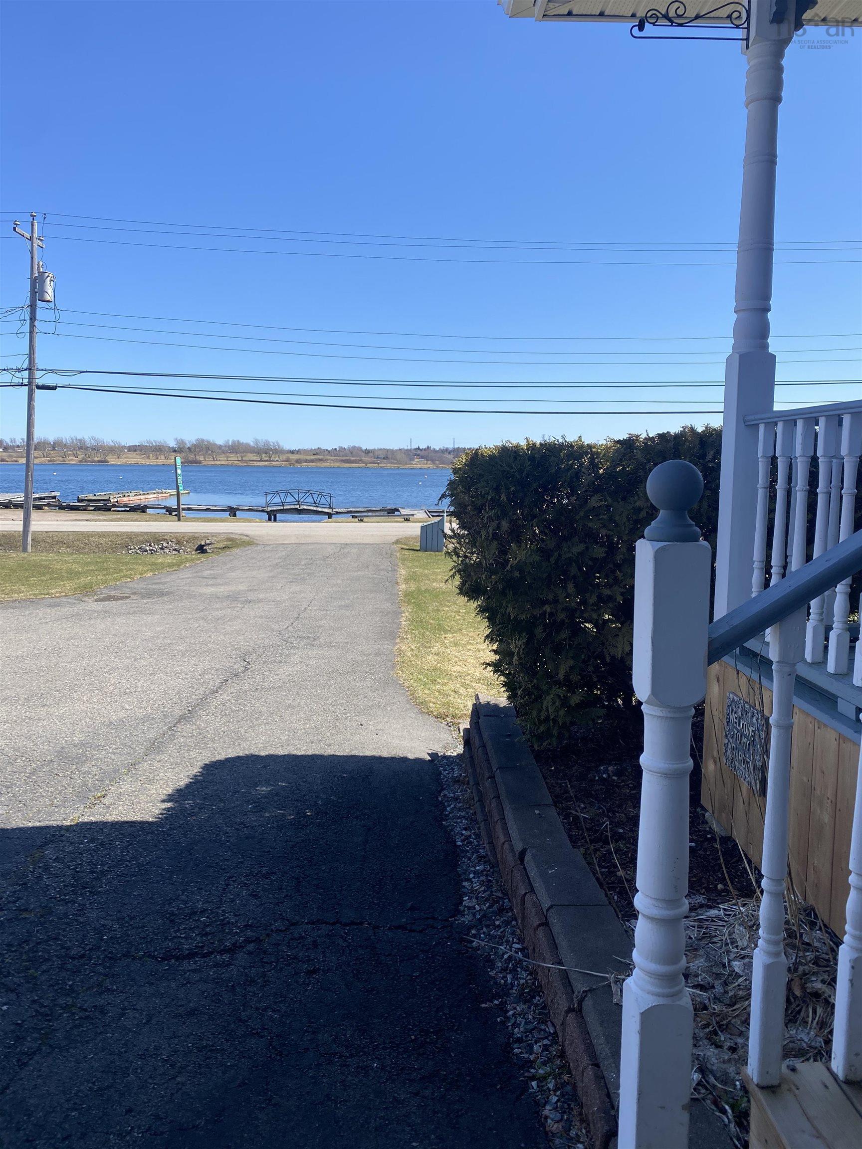 $399,000.00: 42 Hillside Boularderie Road, Groves Point