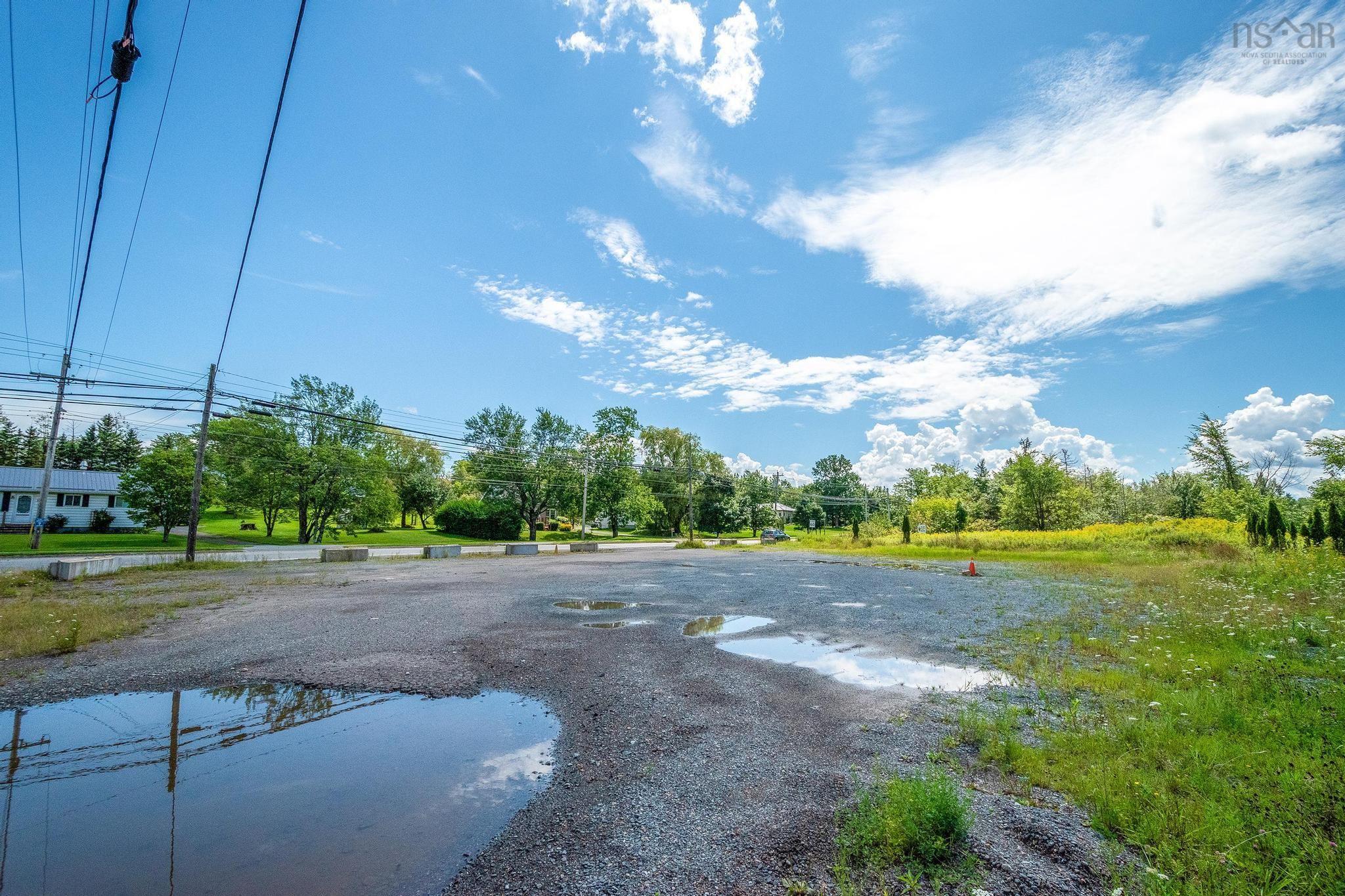 $344,900.00: 2316 Highway 2, Milford