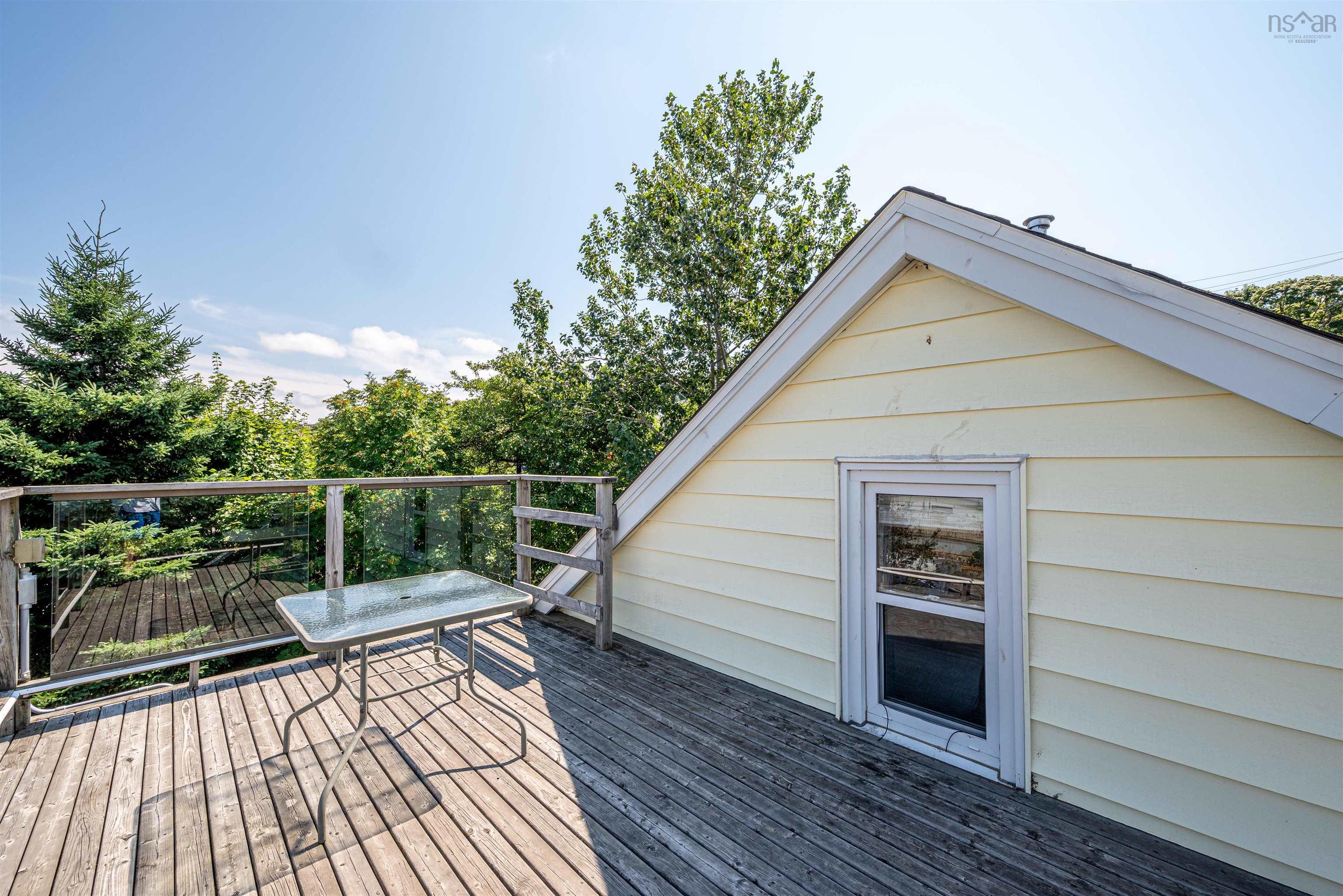 $810,000.00: 3709 Barrington Street, Halifax