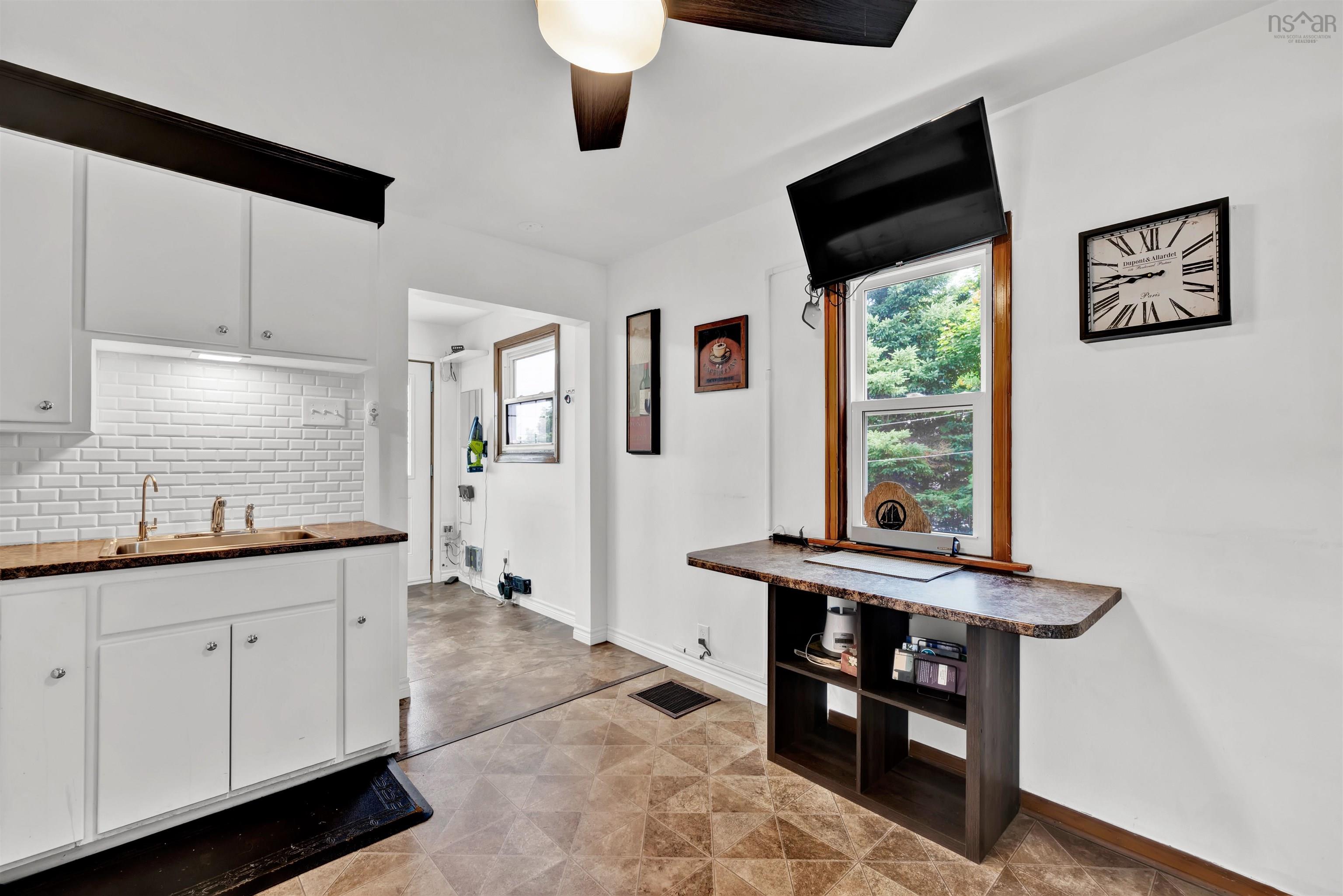 $810,000.00: 3709 Barrington Street, Halifax