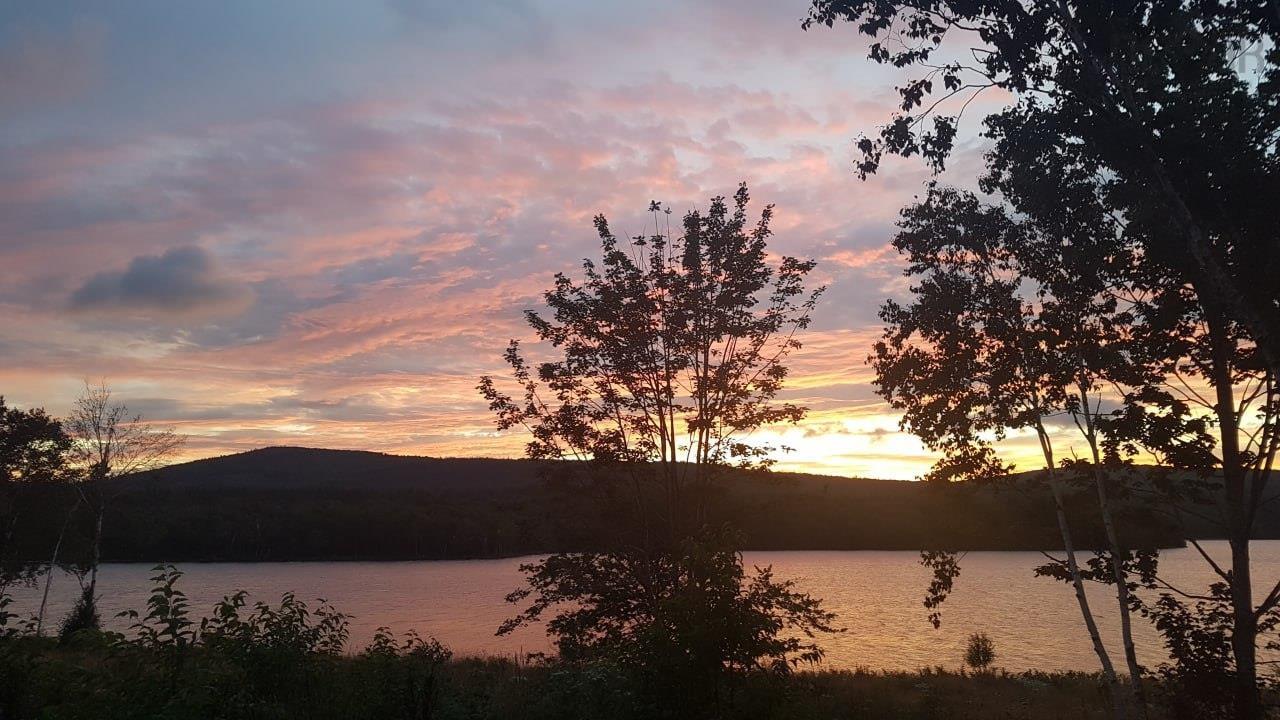 $799,000.00: 242 Rodney Drive, Malagawatch