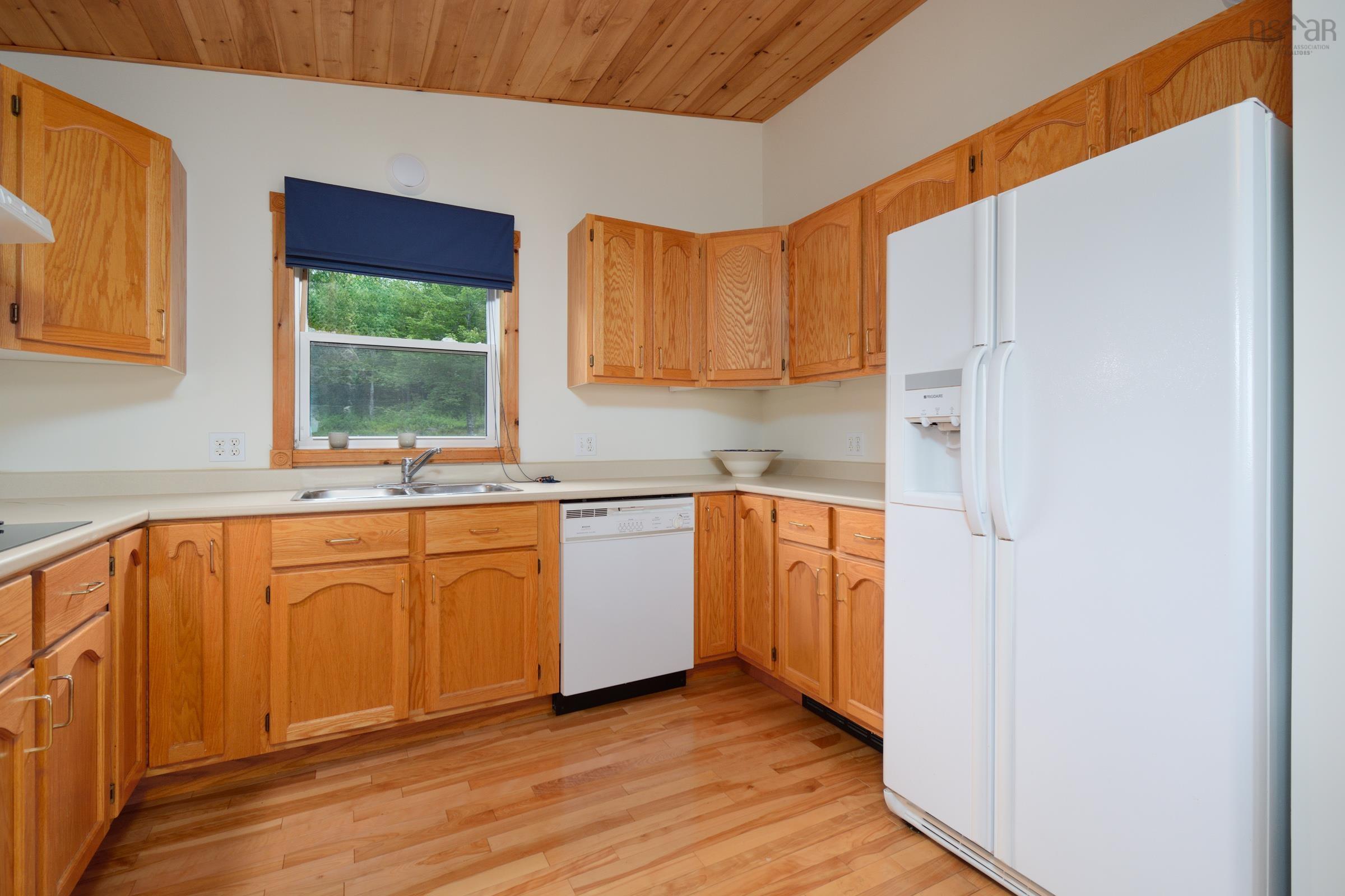 $549,000.00: 74 6101 Rd (Leo’s Lane), Roberta