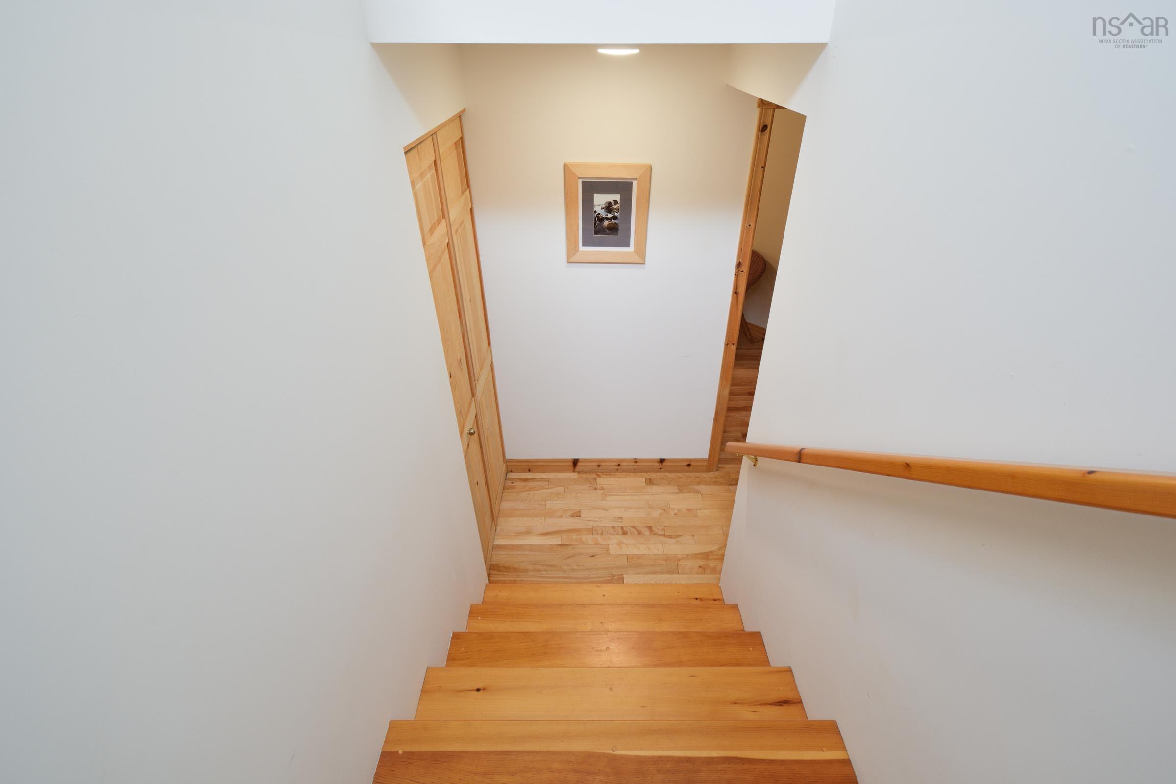 $549,000.00: 74 6101 Rd (Leo’s Lane), Roberta