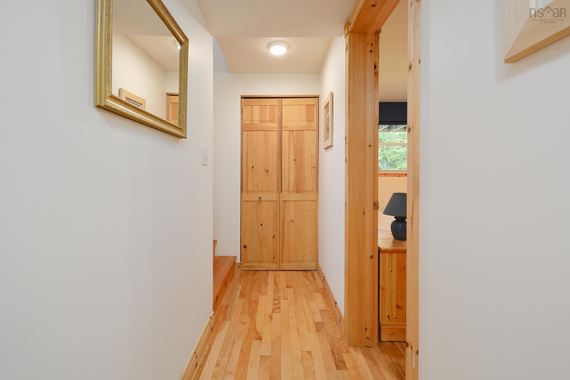 $549,000.00: 74 6101 Rd (Leo’s Lane), Roberta