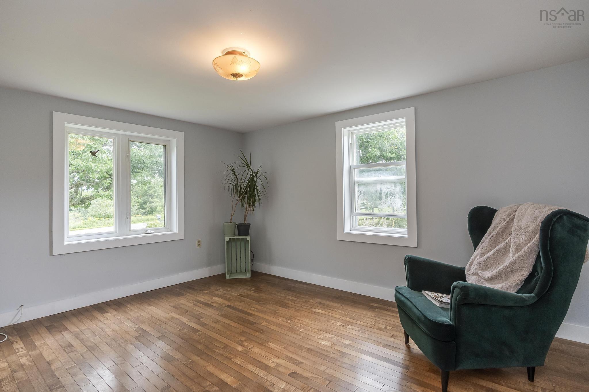 $499,900.00: 239 Brinton Road, Port Lorne