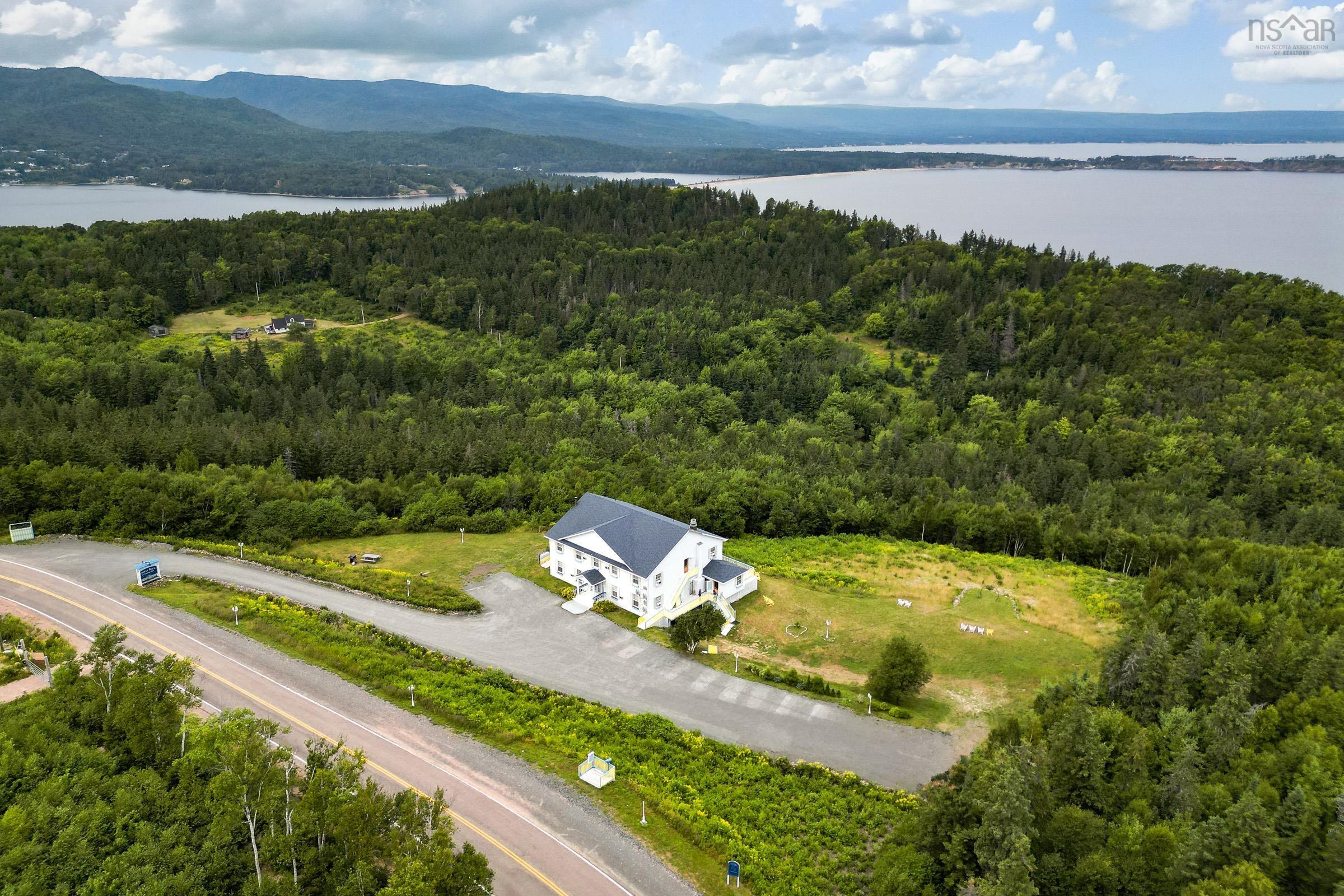 39339 Cabot Trail 