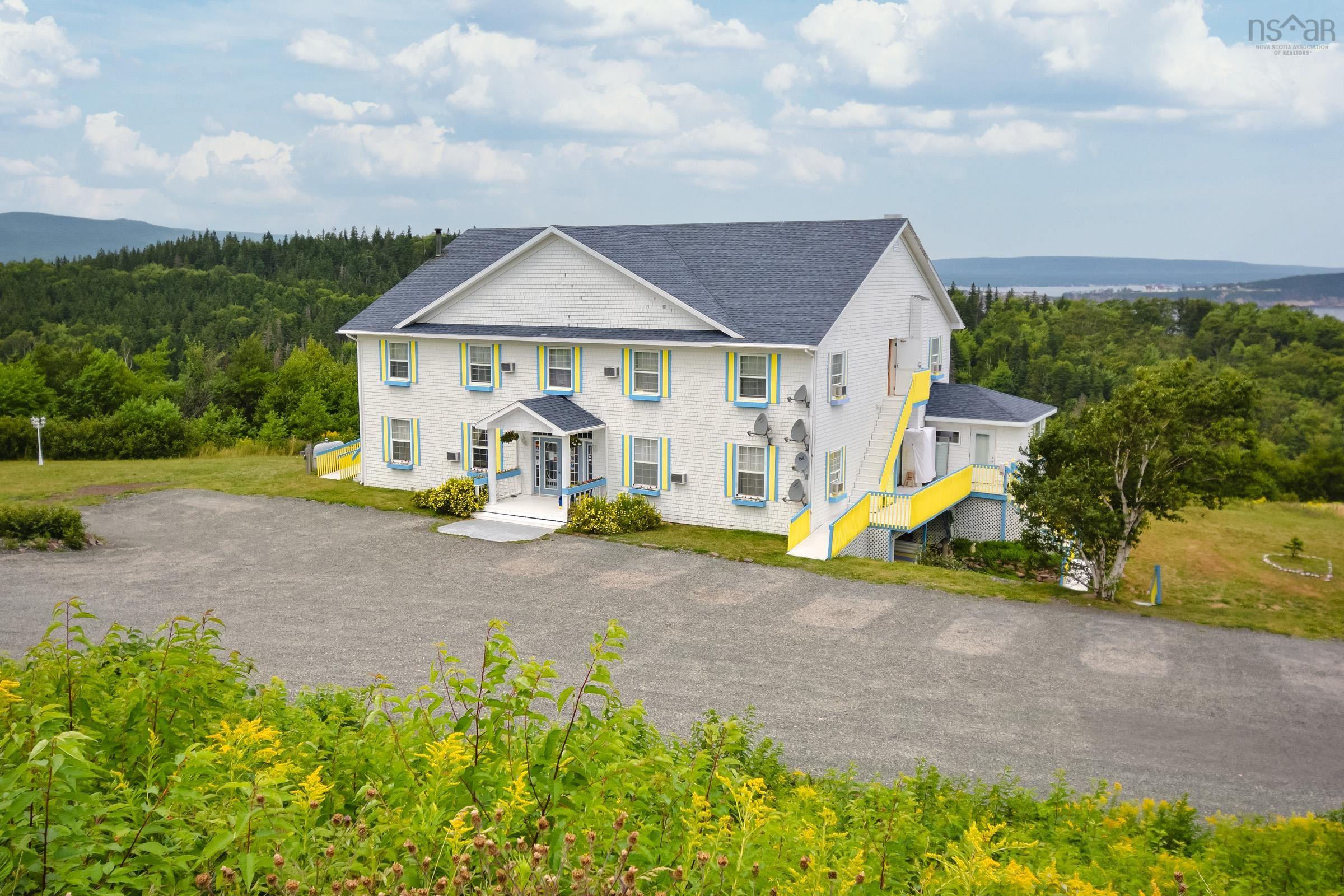 39339 Cabot Trail 