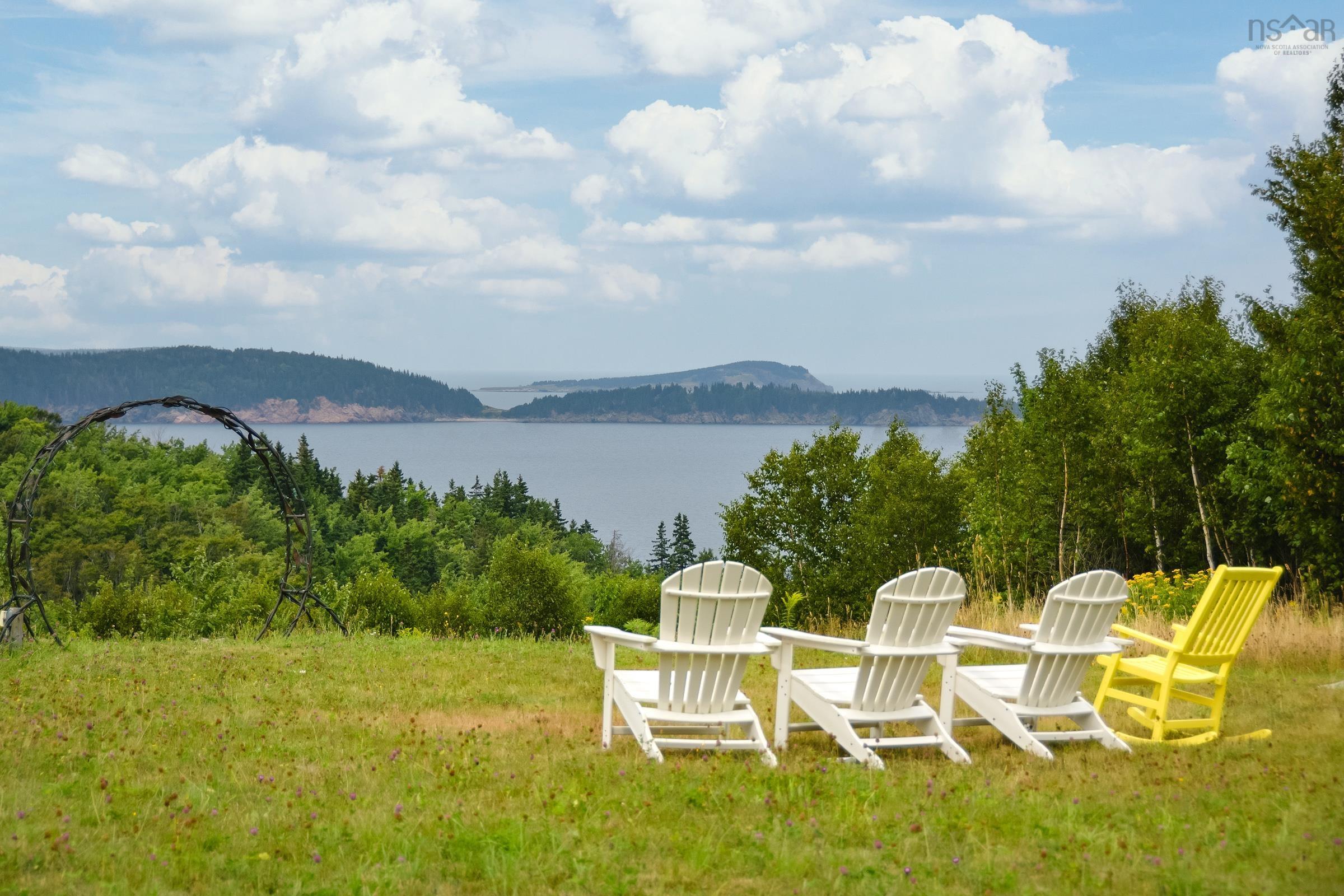 39339 Cabot Trail 