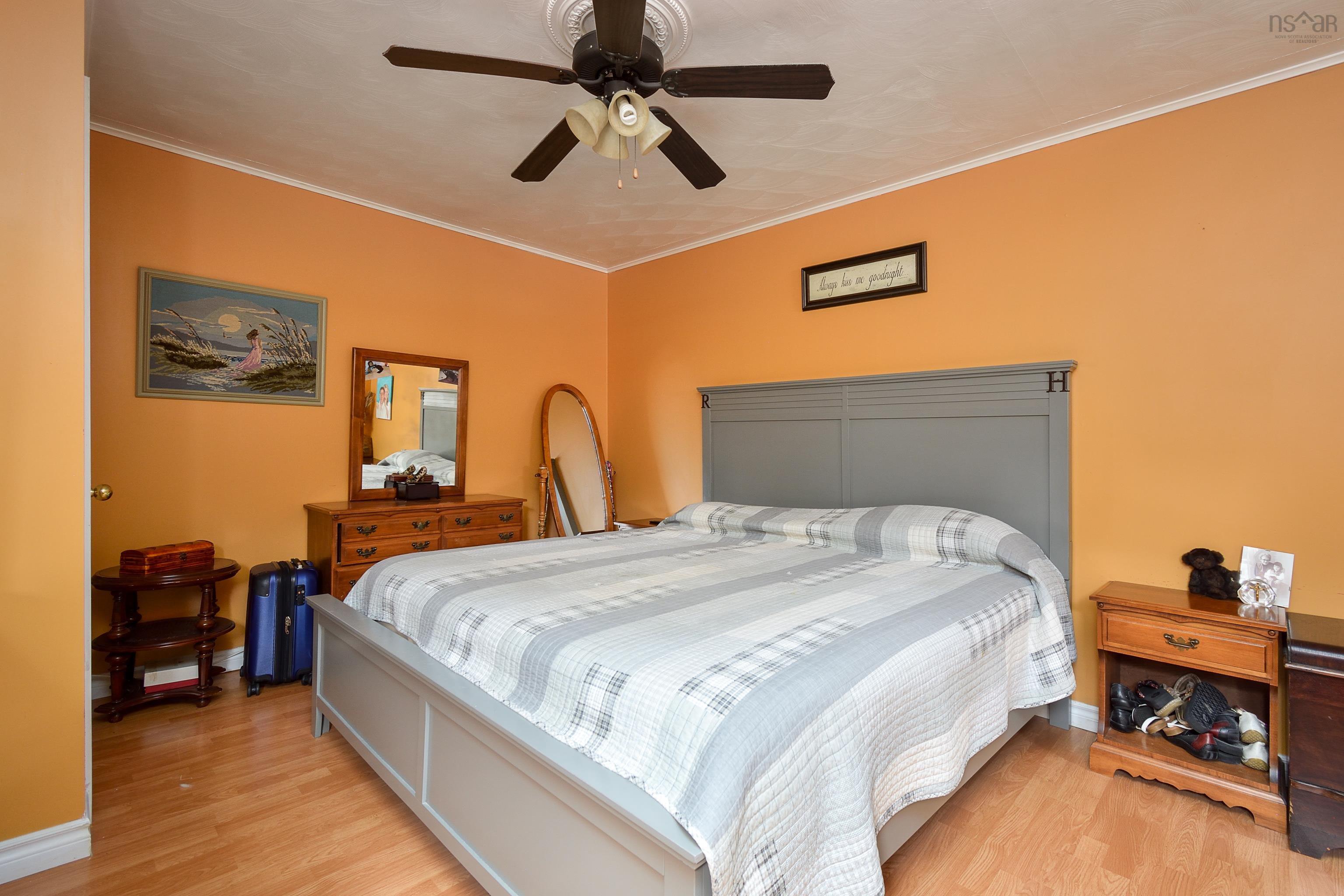$329,000.00: 785 105 Highway, Boularderie East