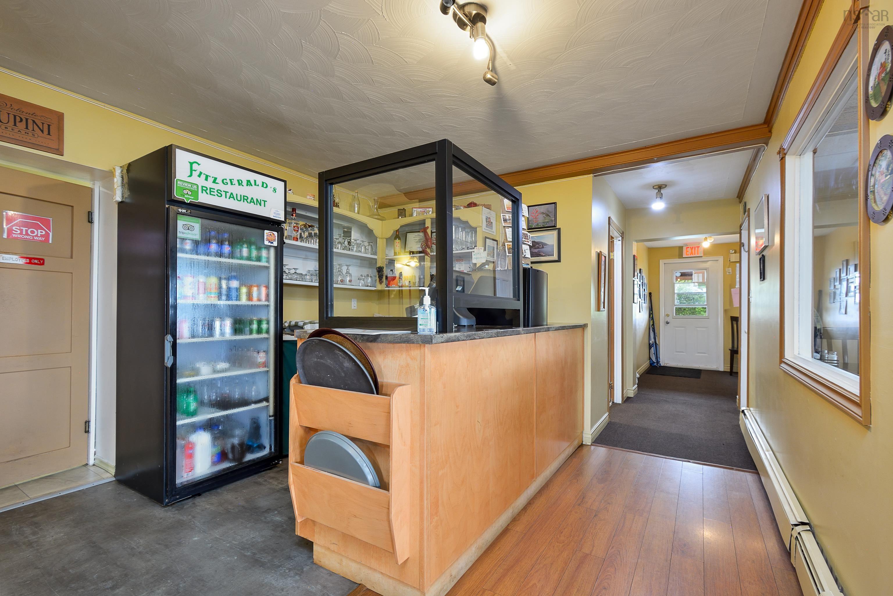 $329,000.00: 785 105 Highway, Boularderie East