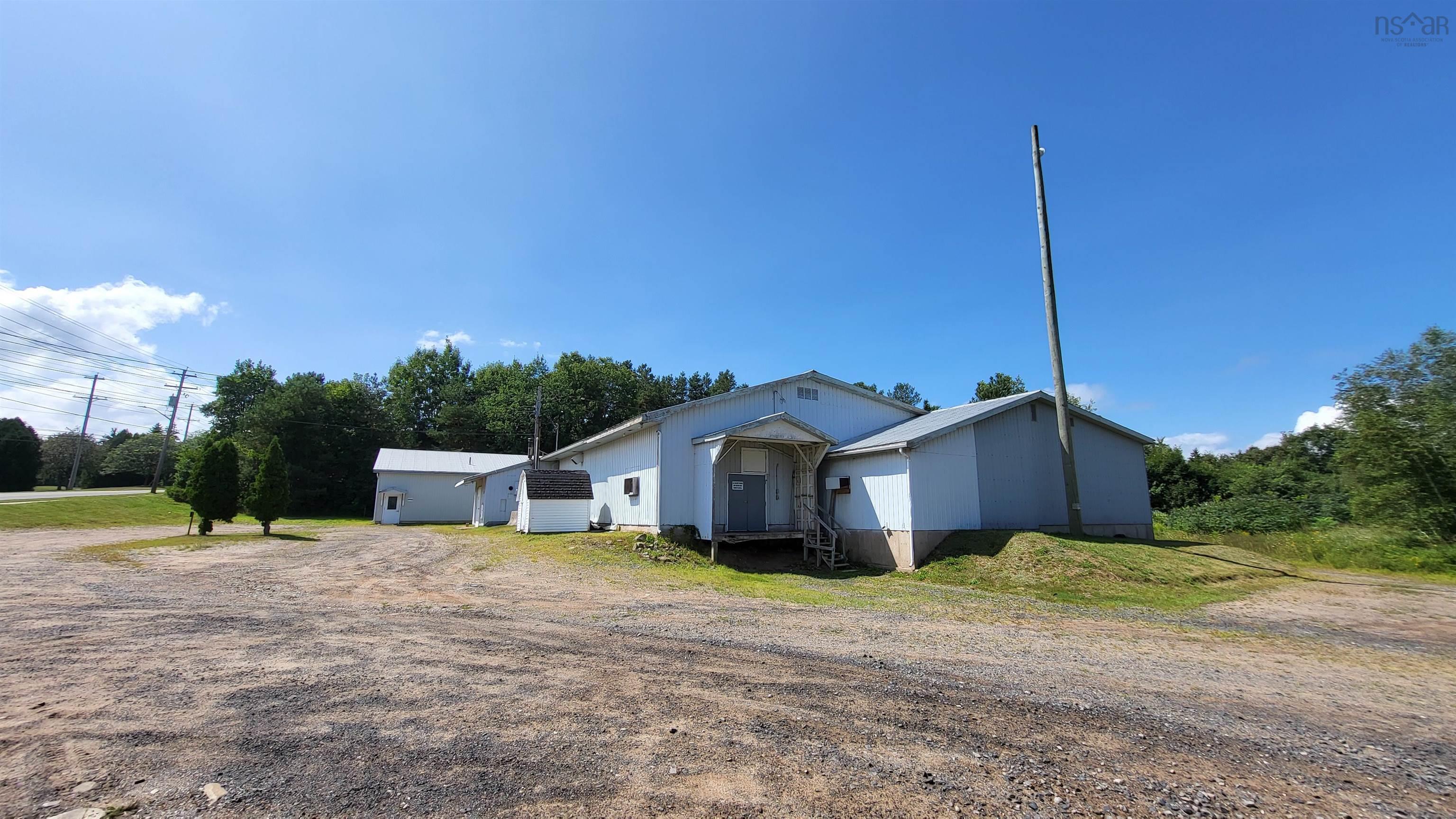 $1,099,000.00: 9565 Commercial Street, New Minas