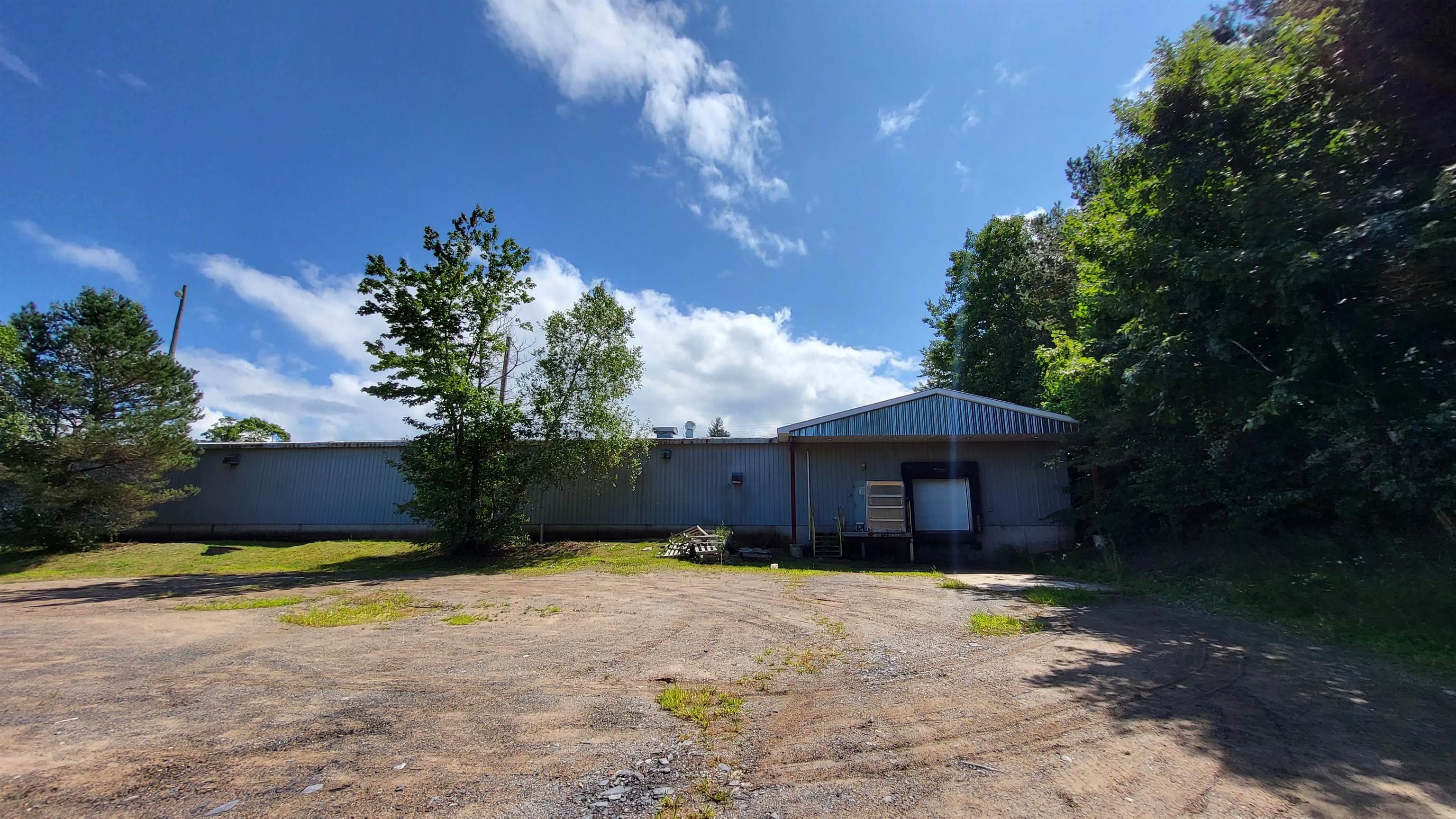 $1,099,000.00: 9565 Commercial Street, New Minas
