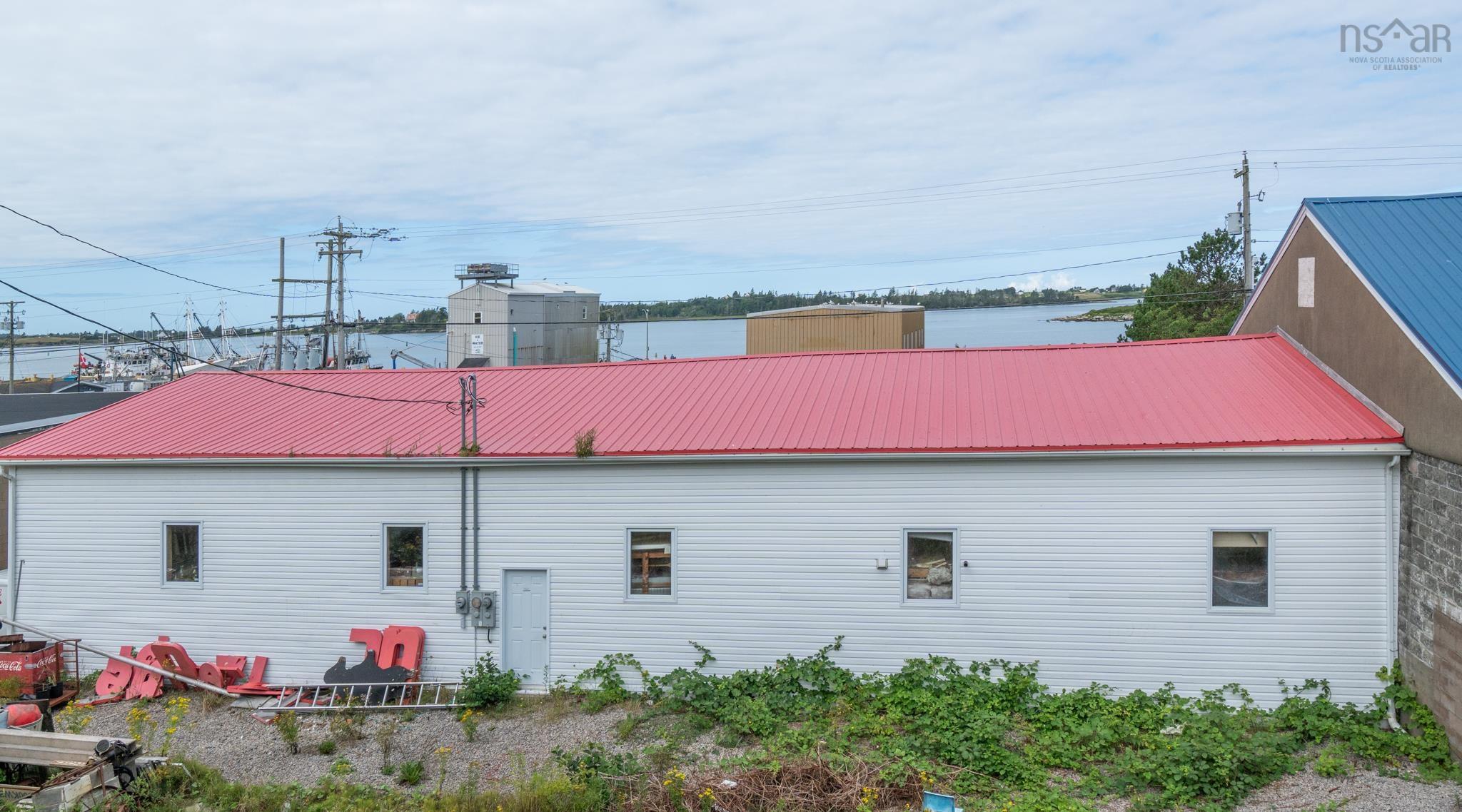 $450,000.00: 1 Central Street, Yarmouth