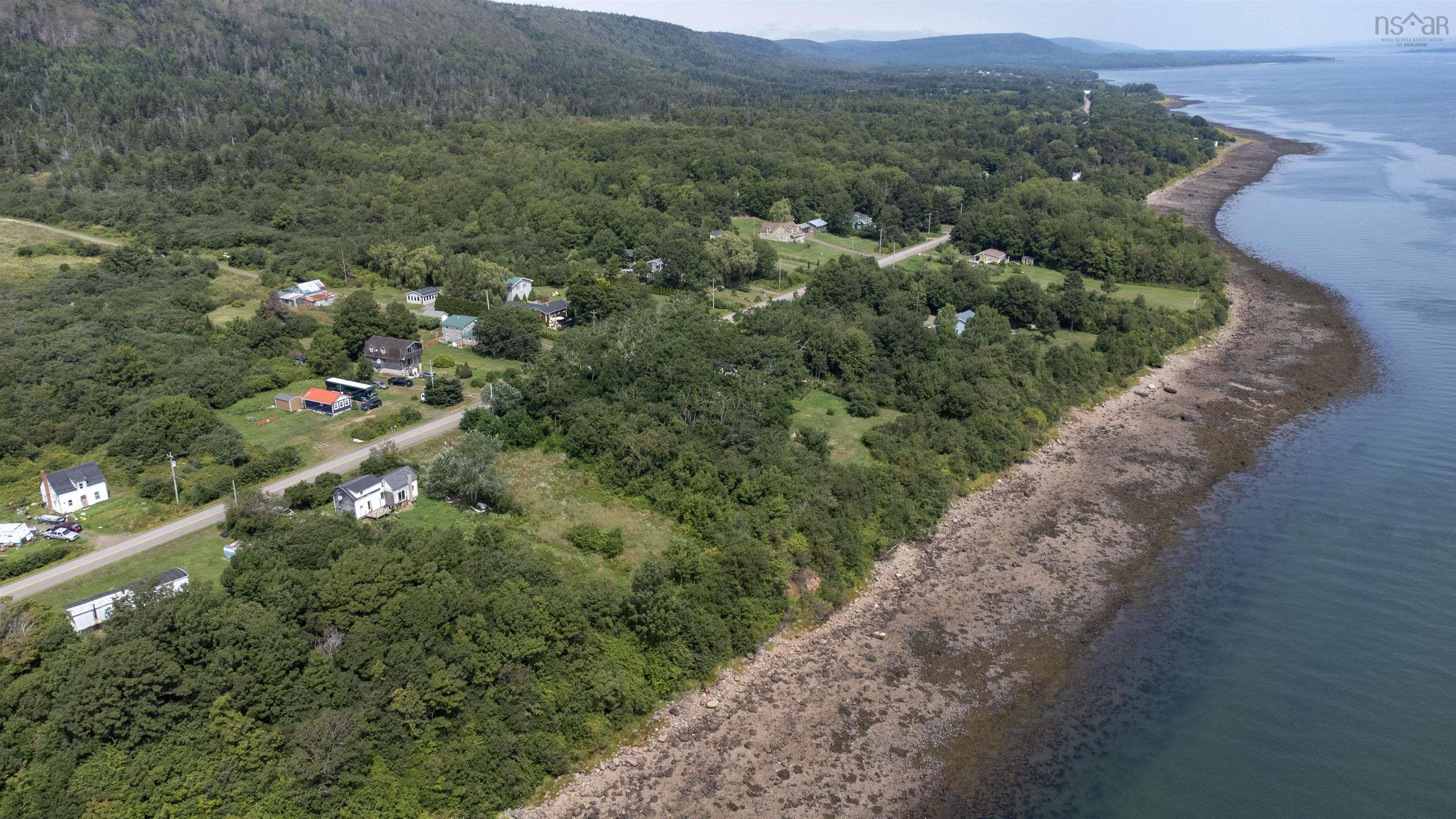 $149,000.00: 1234 Granville Road, Victoria Beach