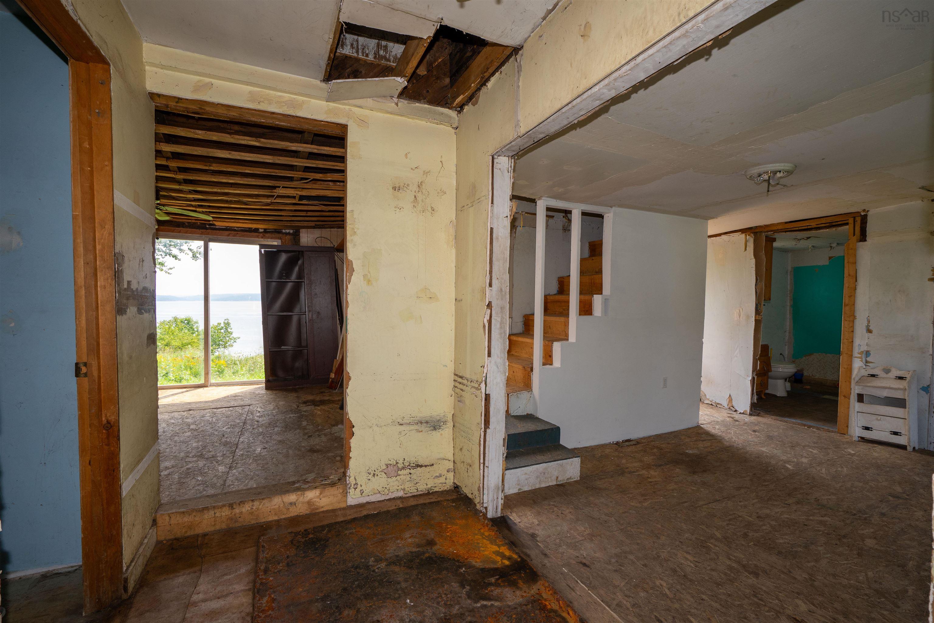 $149,000.00: 1234 Granville Road, Victoria Beach