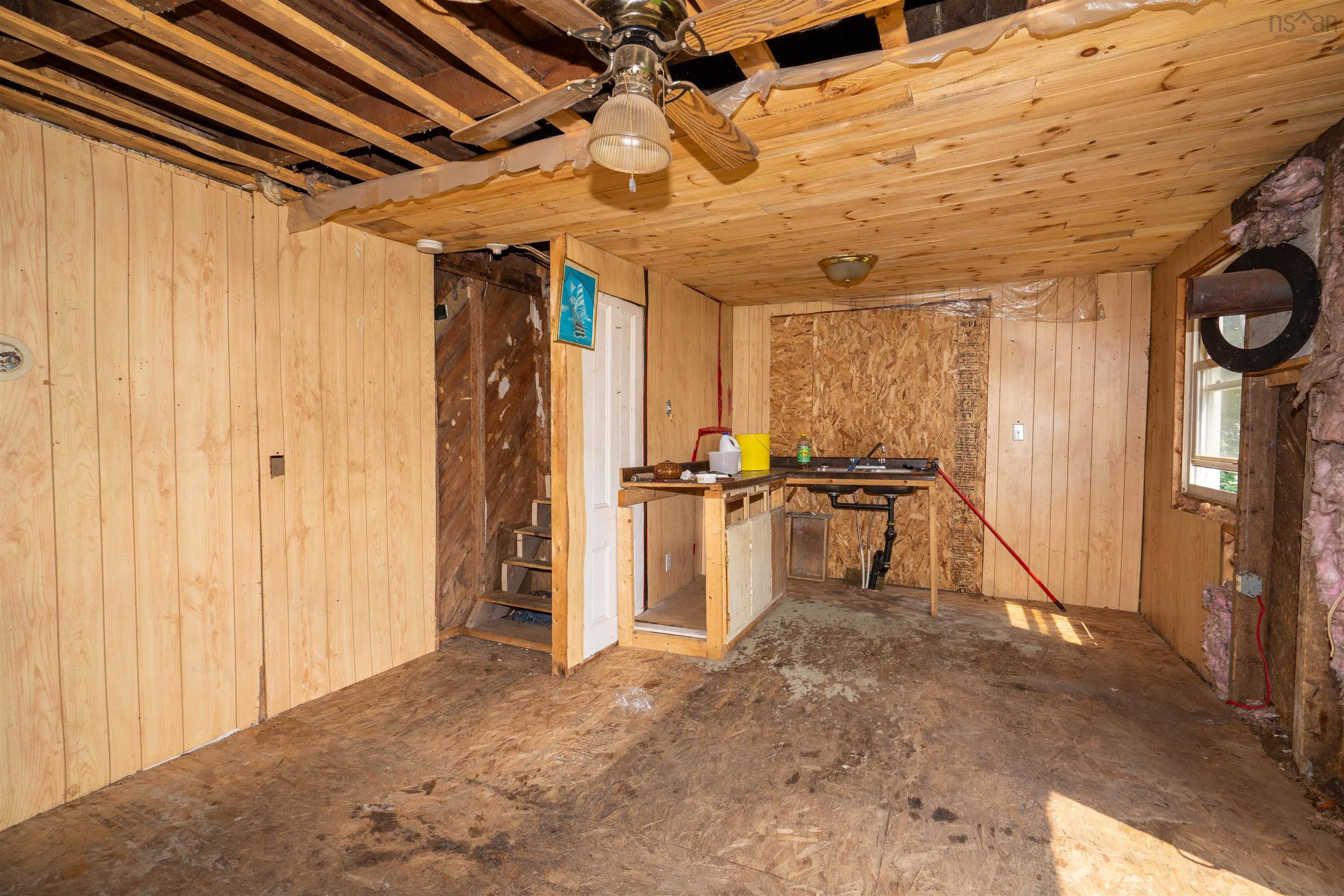 $149,000.00: 1234 Granville Road, Victoria Beach