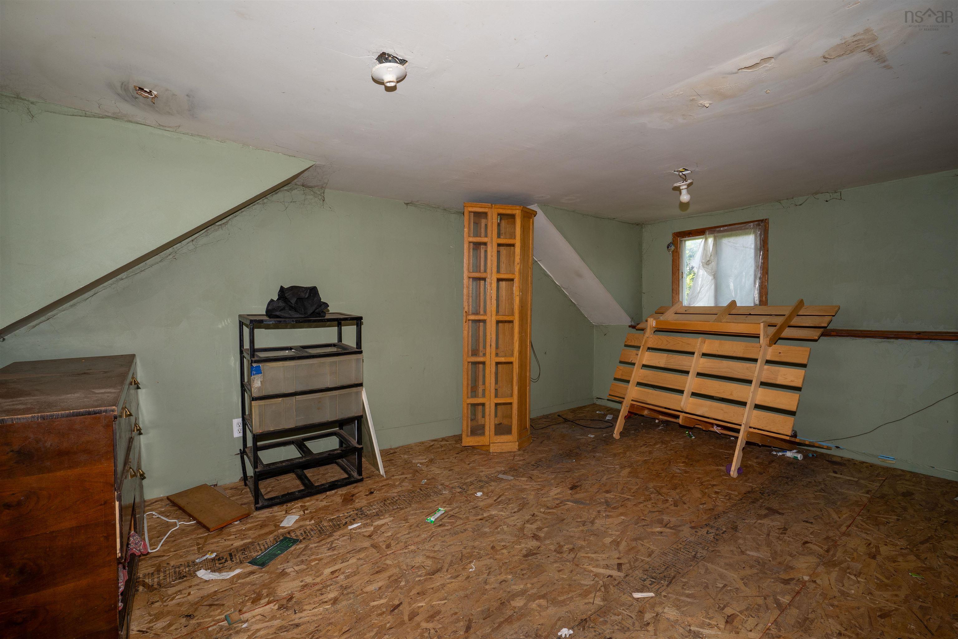 $149,000.00: 1234 Granville Road, Victoria Beach