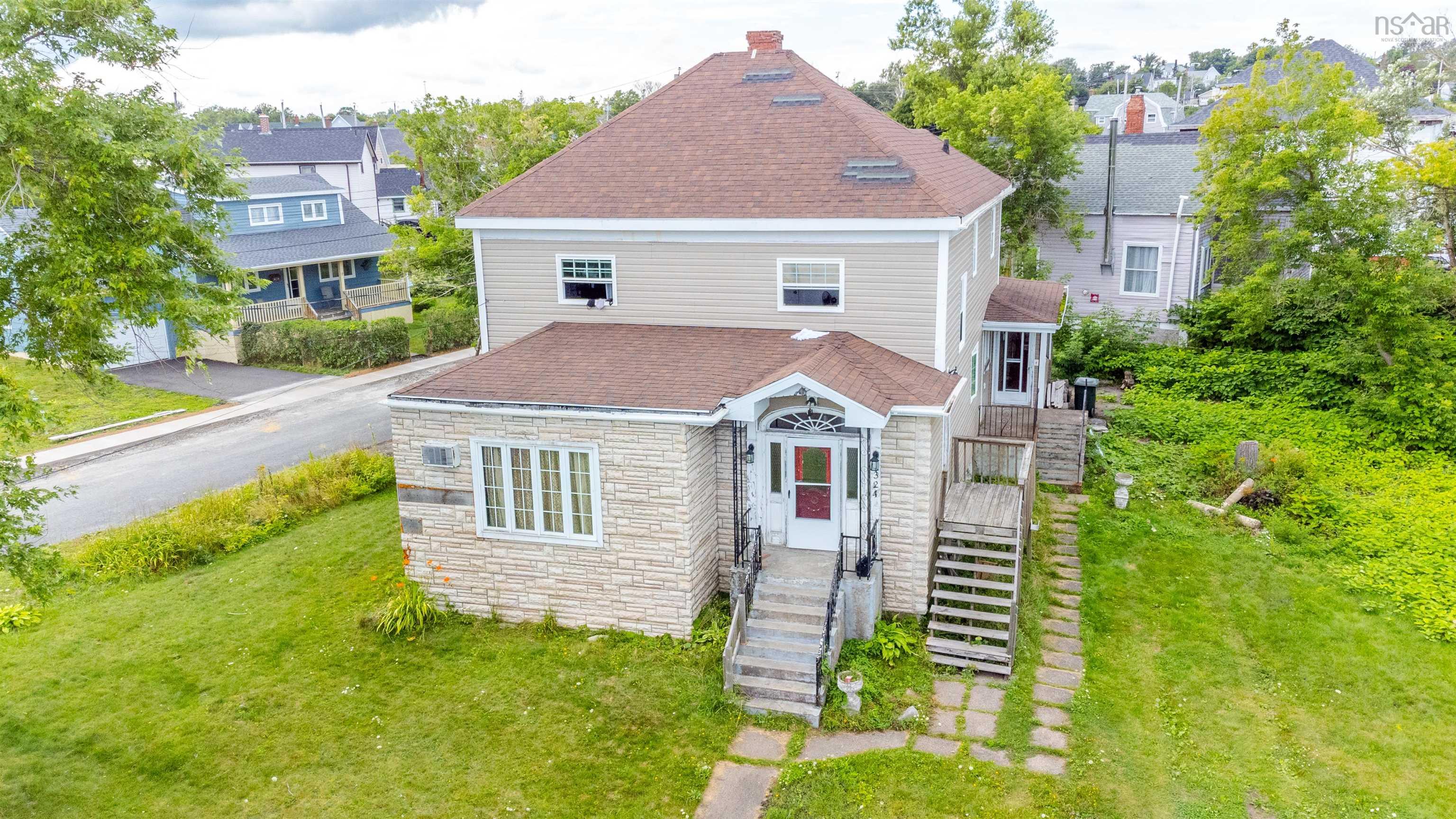 324 York Street 