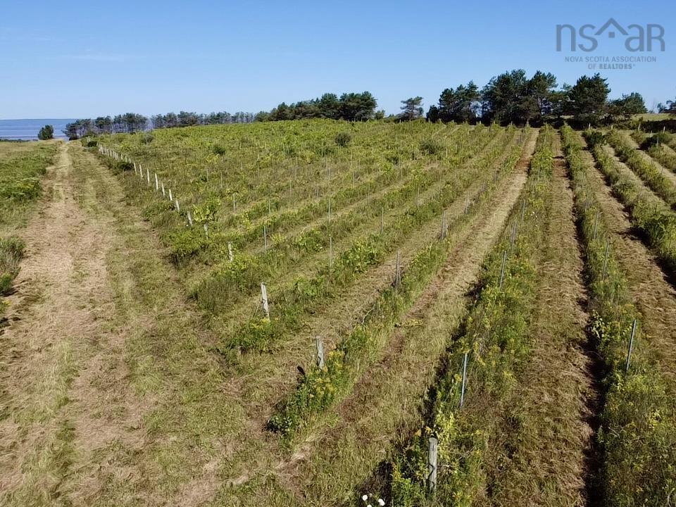 $279,900.00: 215 6055 Highway 215, Kempt Shore