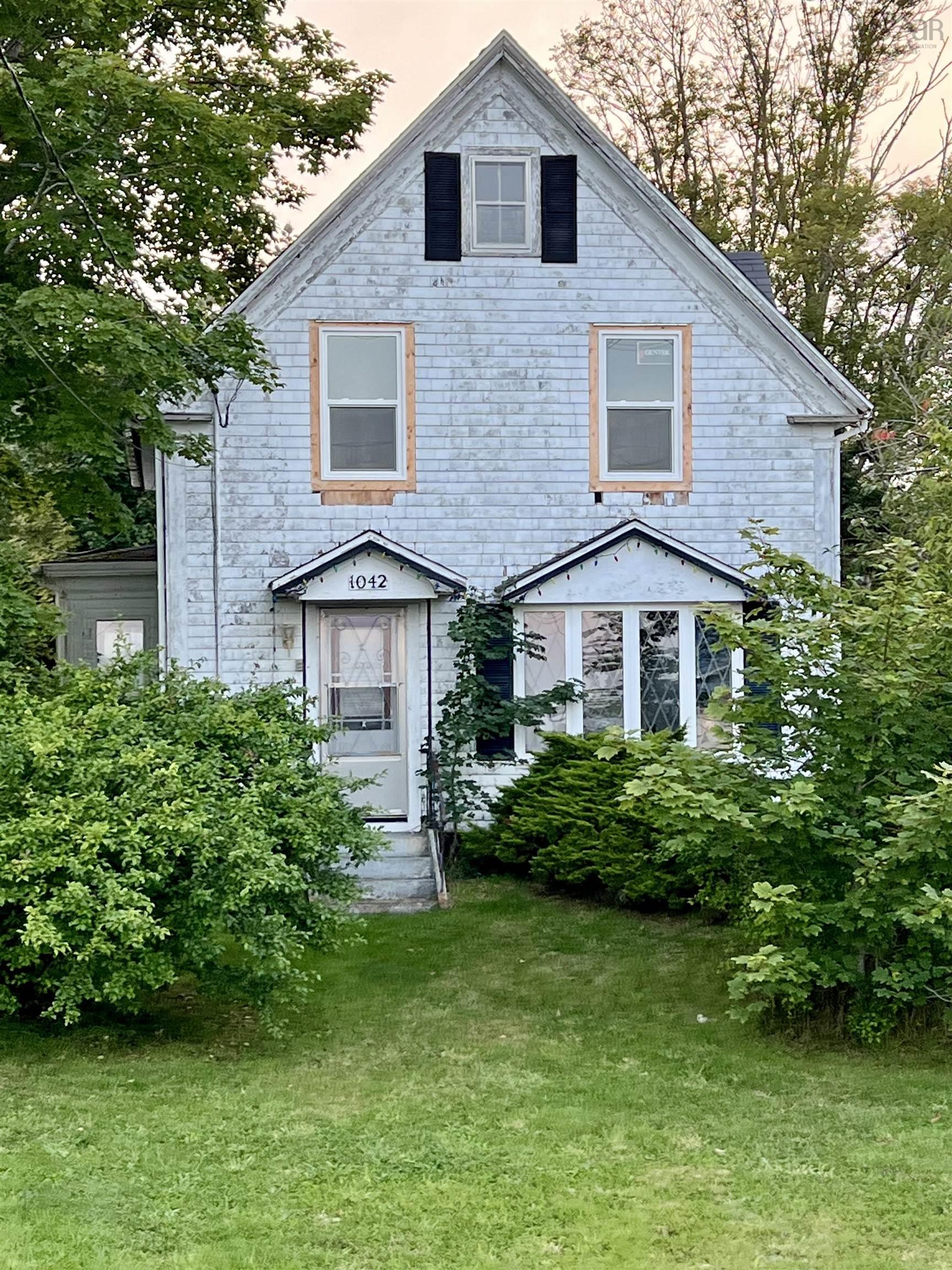 $98,000.00: 1042 Highway 335, Middle West Pubnico