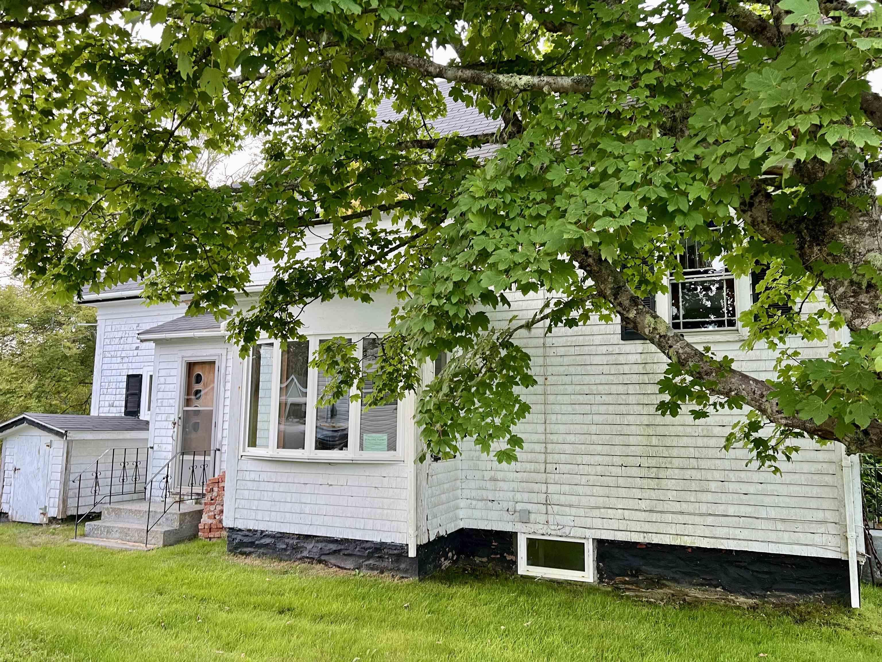 $98,000.00: 1042 Highway 335, Middle West Pubnico