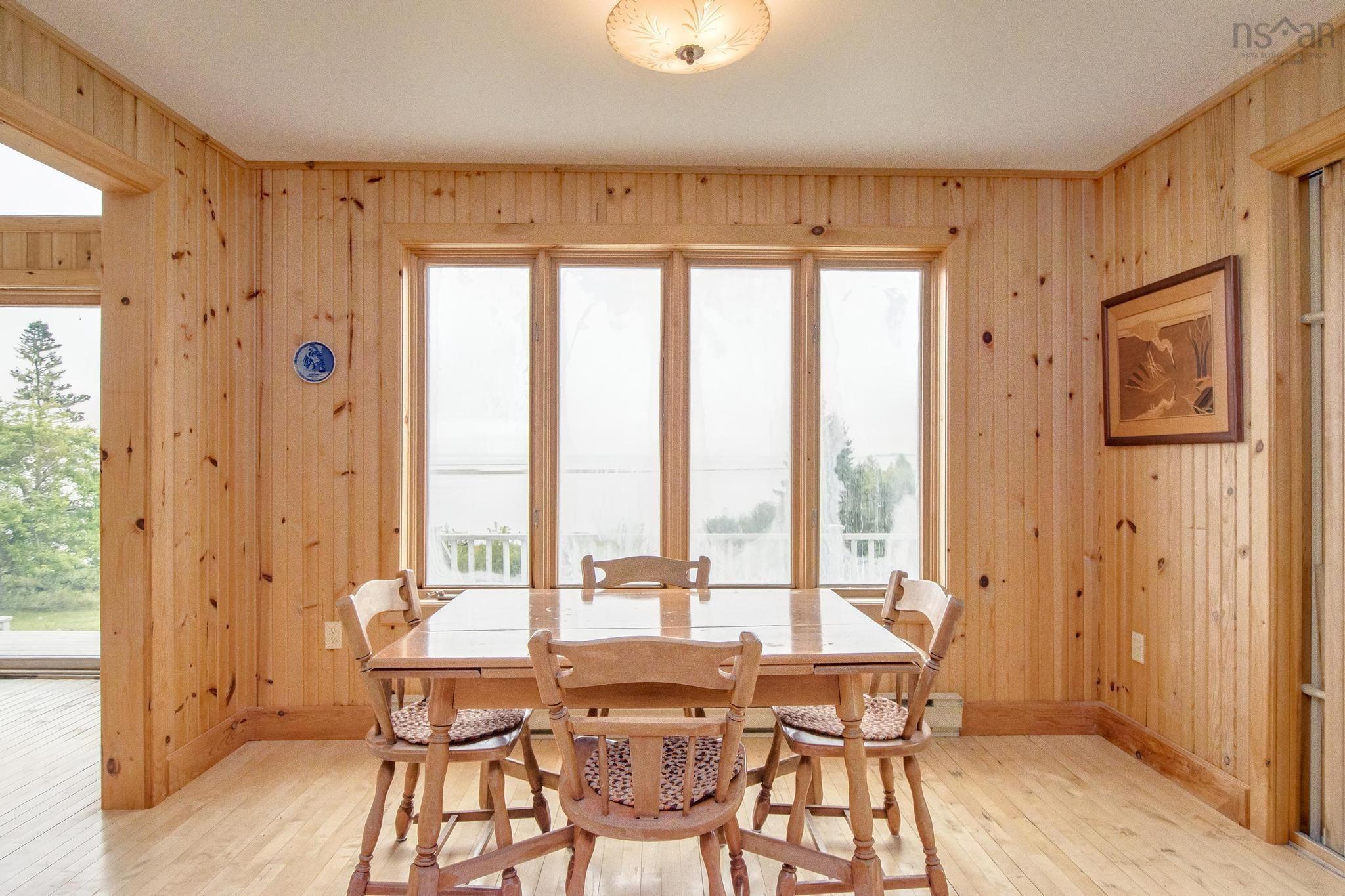 $774,900.00: 3470 Sandy Point Road, Jordan Bay