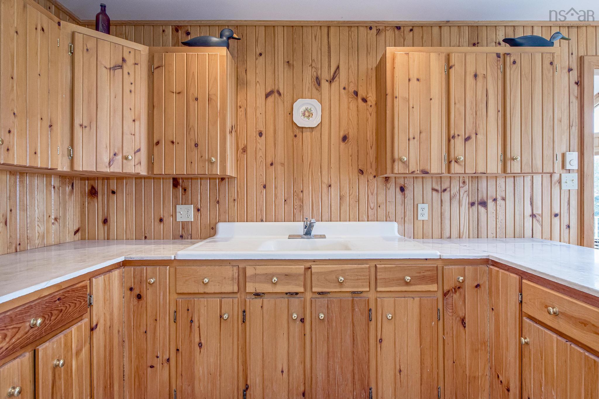 $774,900.00: 3470 Sandy Point Road, Jordan Bay