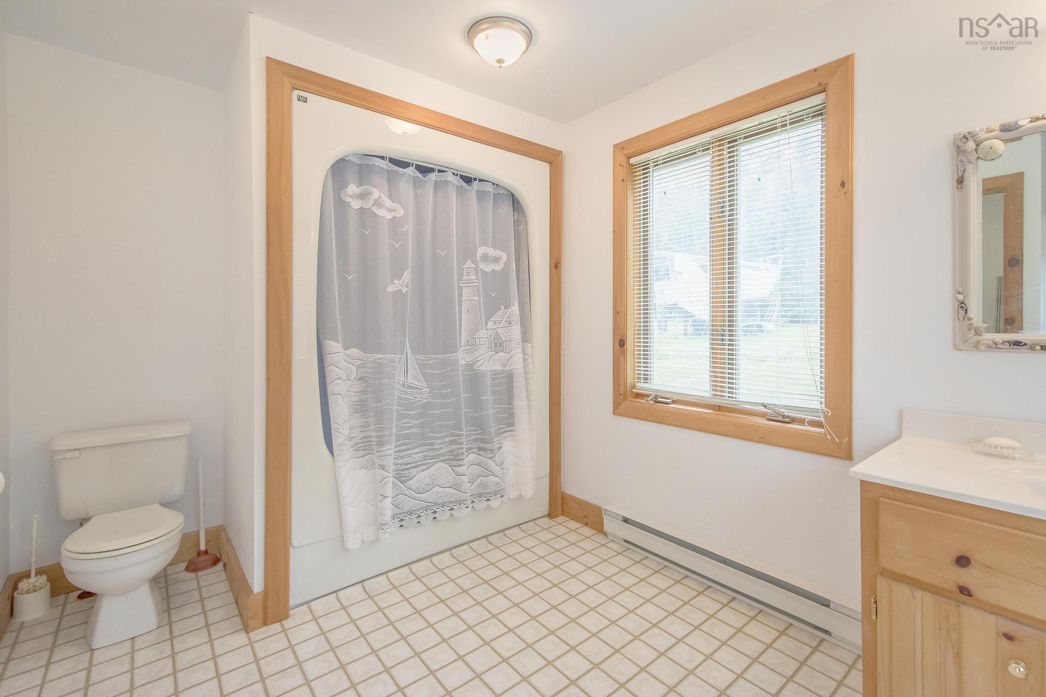 $774,900.00: 3470 Sandy Point Road, Jordan Bay