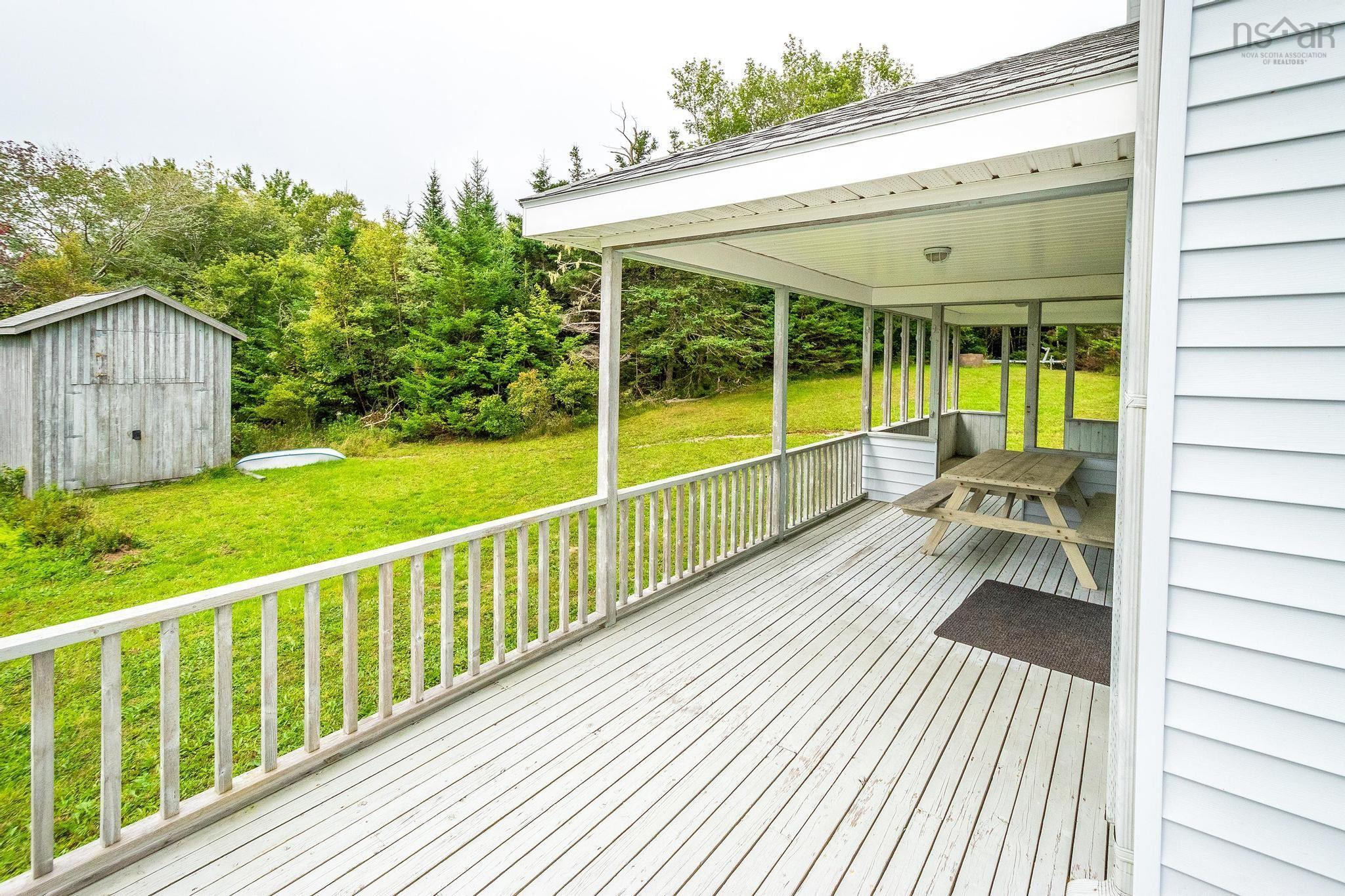 $774,900.00: 3470 Sandy Point Road, Jordan Bay