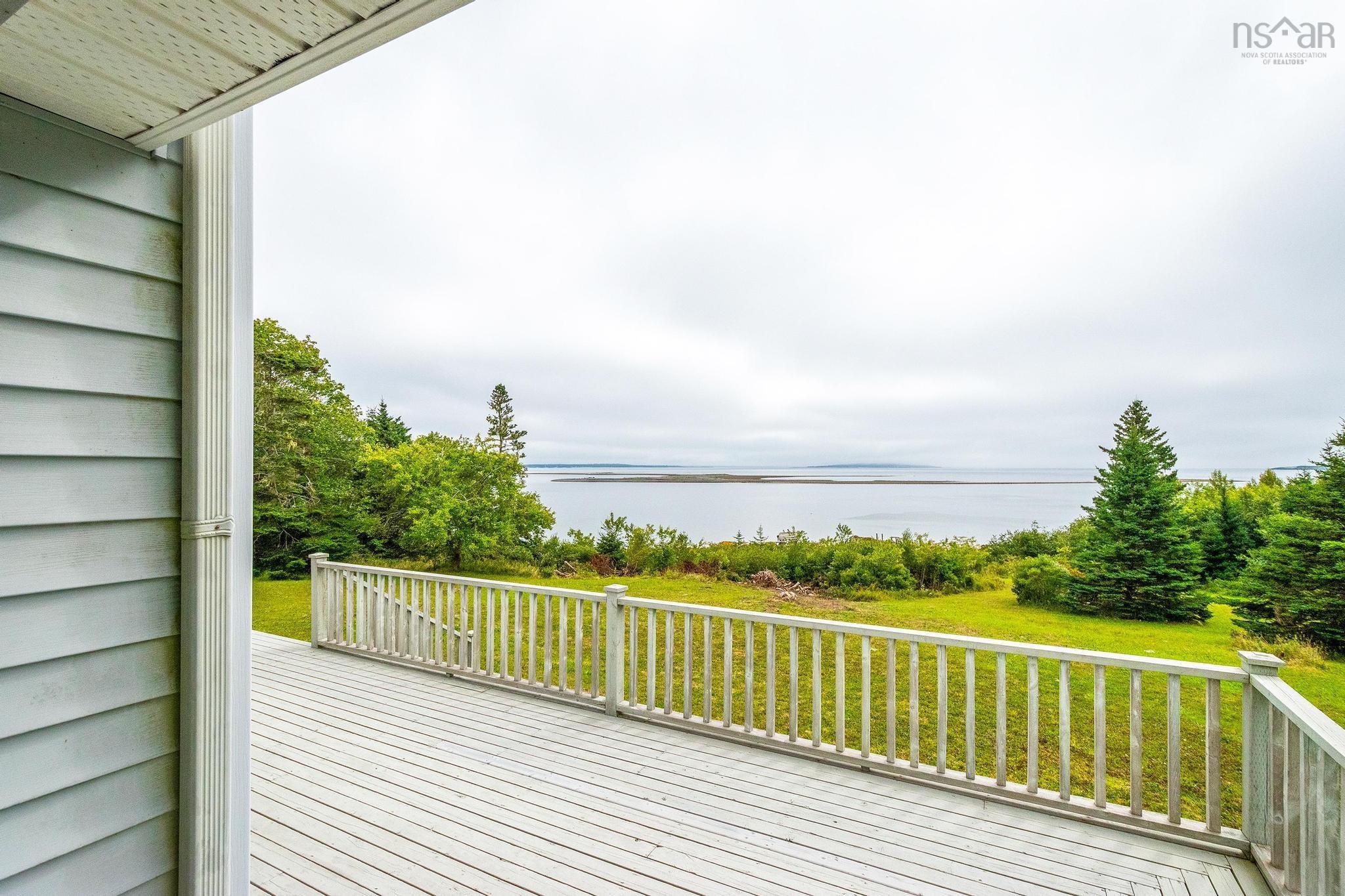$774,900.00: 3470 Sandy Point Road, Jordan Bay