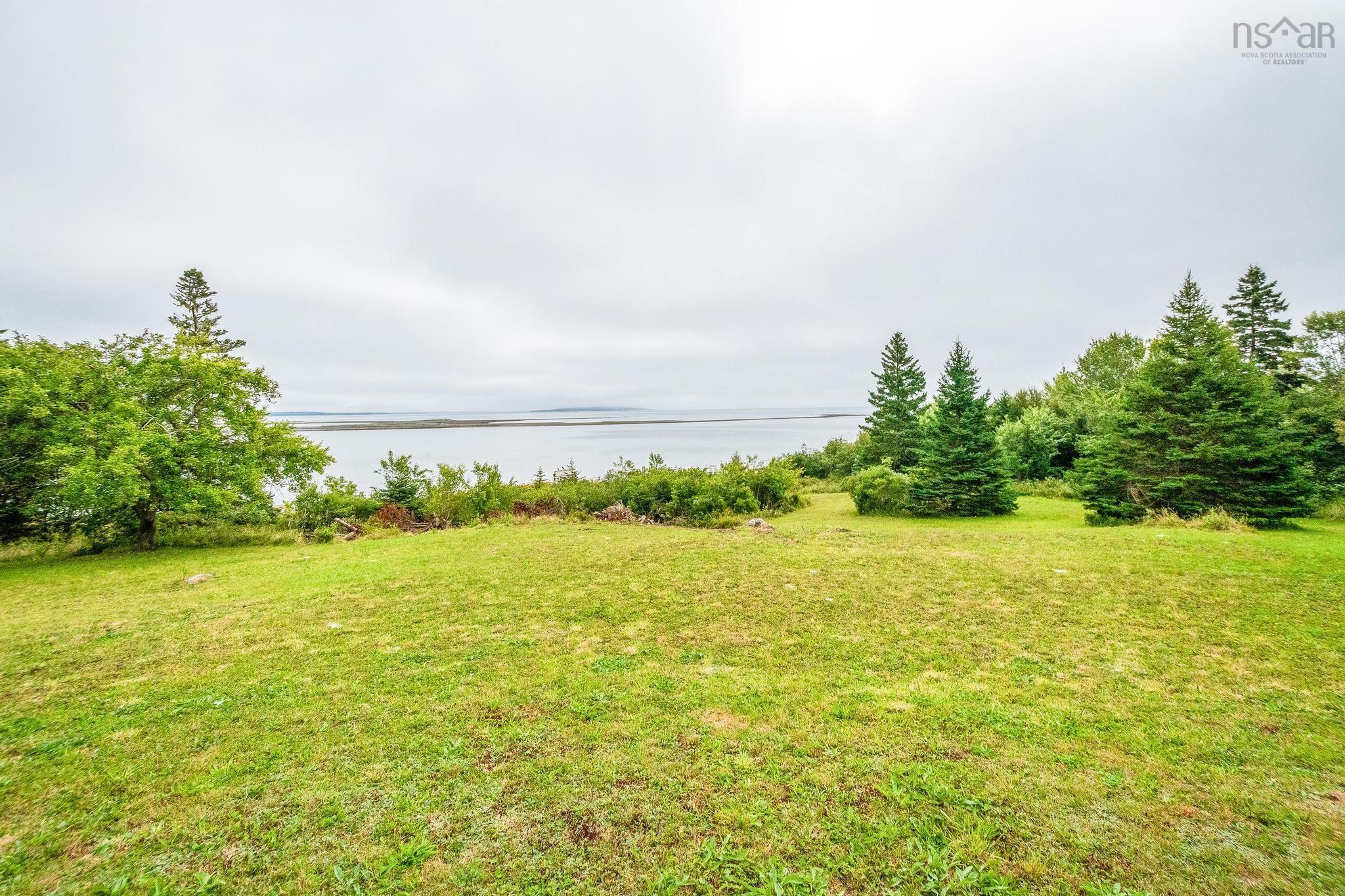 $774,900.00: 3470 Sandy Point Road, Jordan Bay