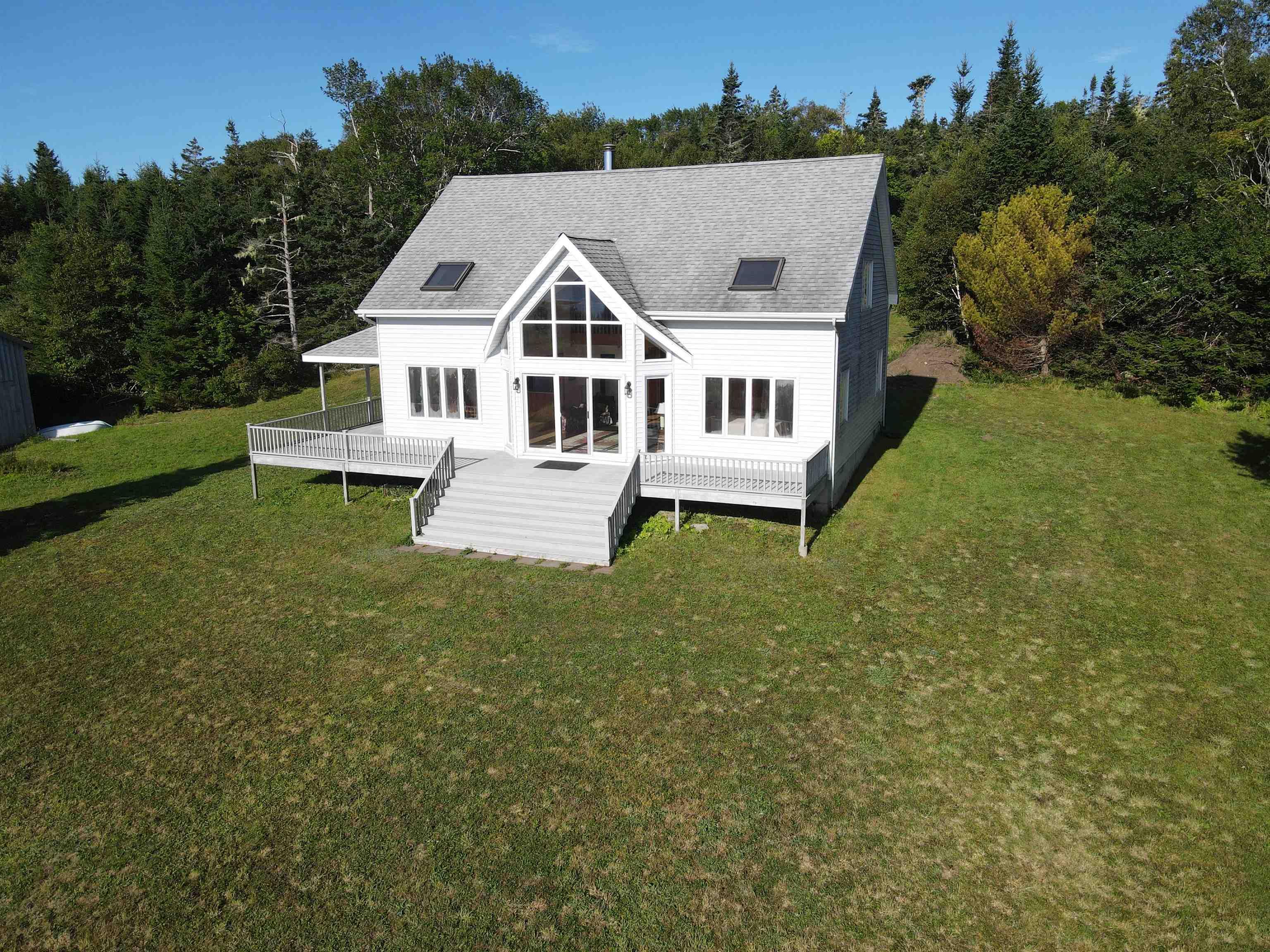 $774,900.00: 3470 Sandy Point Road, Jordan Bay