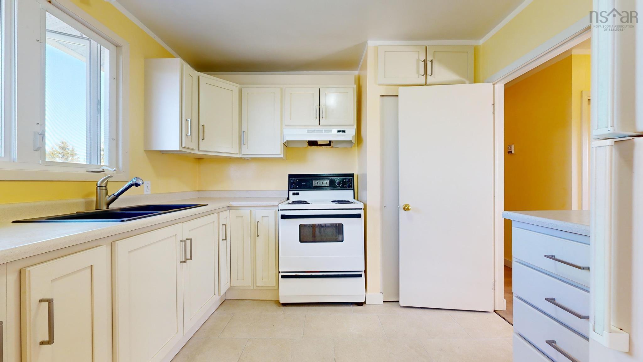 $529,000.00: 93 Sperry Road, West Green Harbour