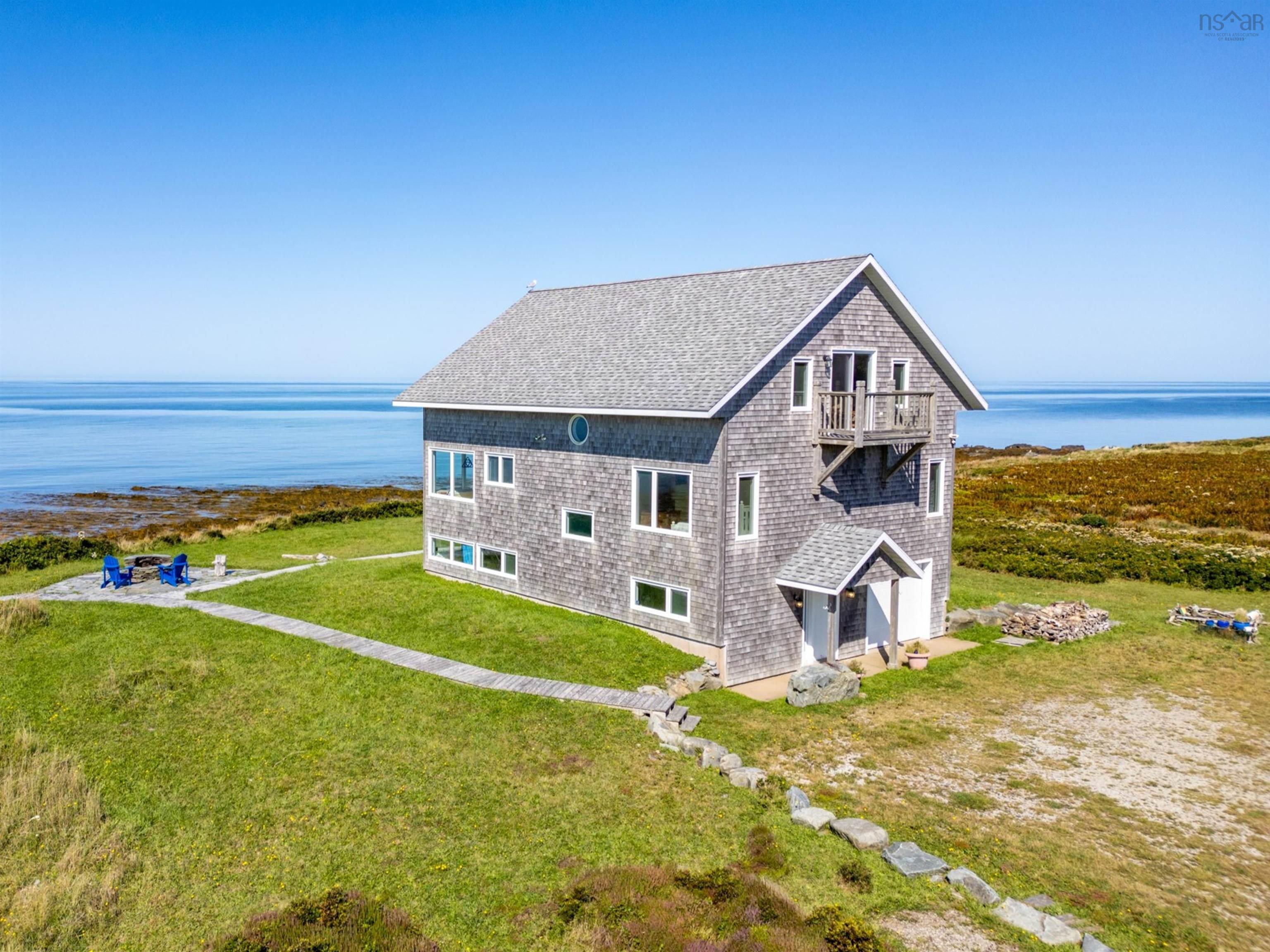 2359 Main Shore Road 
