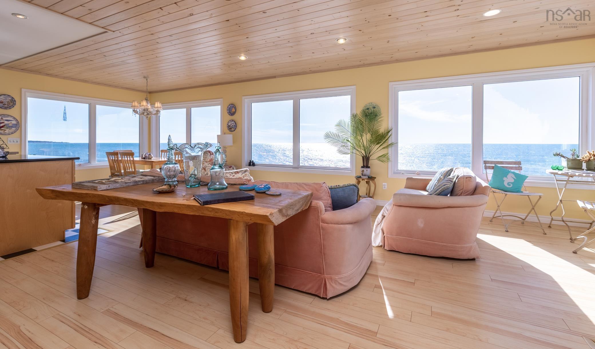 2359 Main Shore Road 