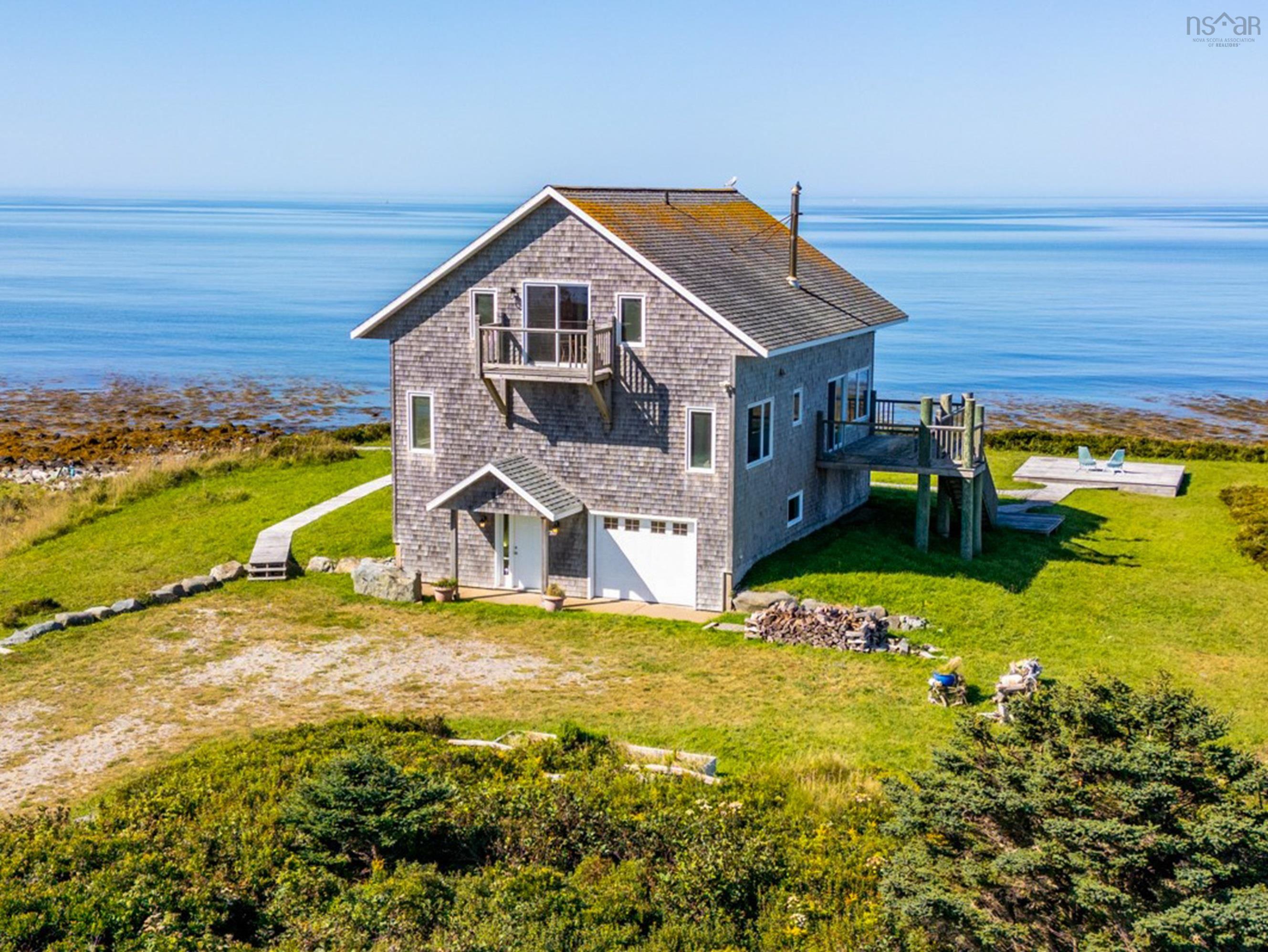 2359 Main Shore Road 
