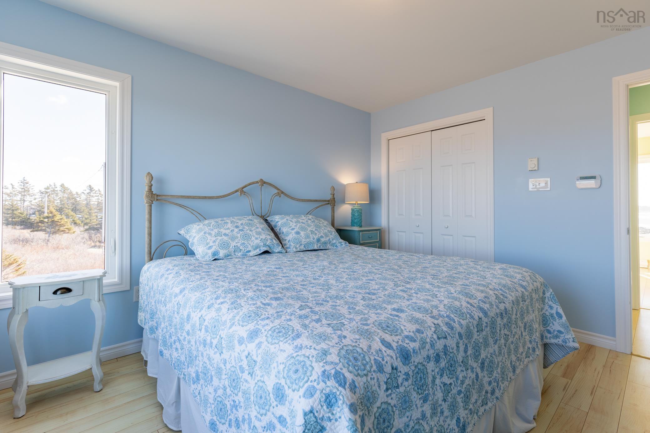 2359 Main Shore Road 