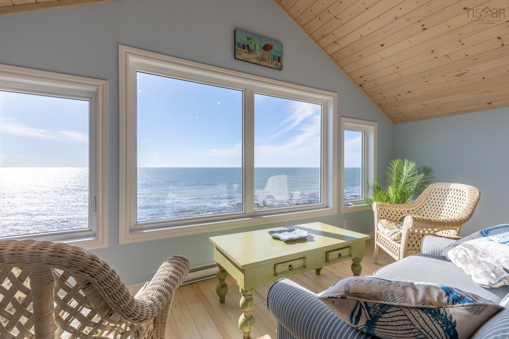 2359 Main Shore Road 