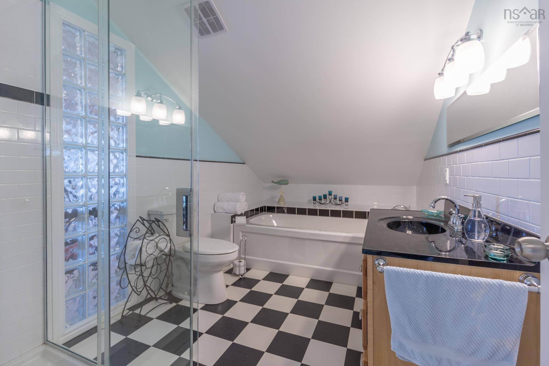 2359 Main Shore Road 
