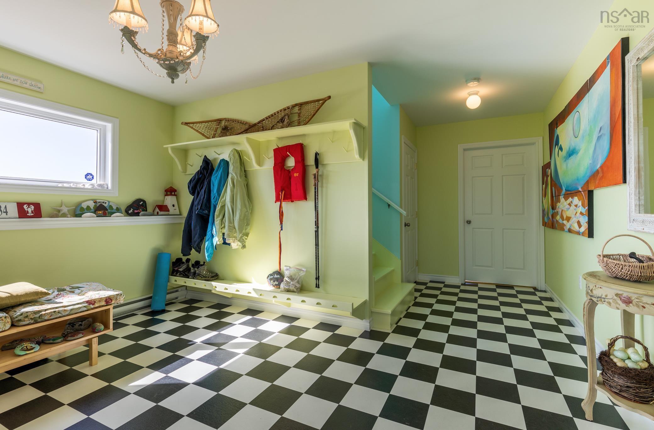 2359 Main Shore Road 