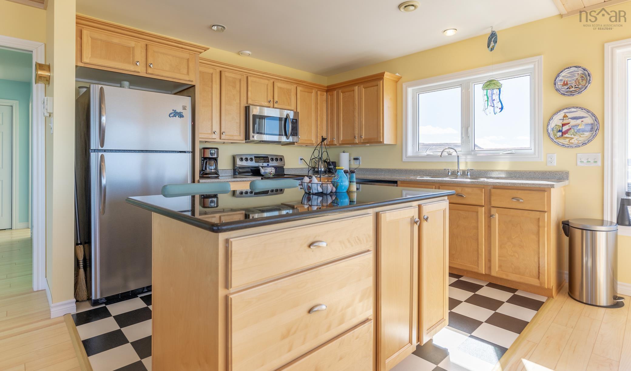 2359 Main Shore Road 